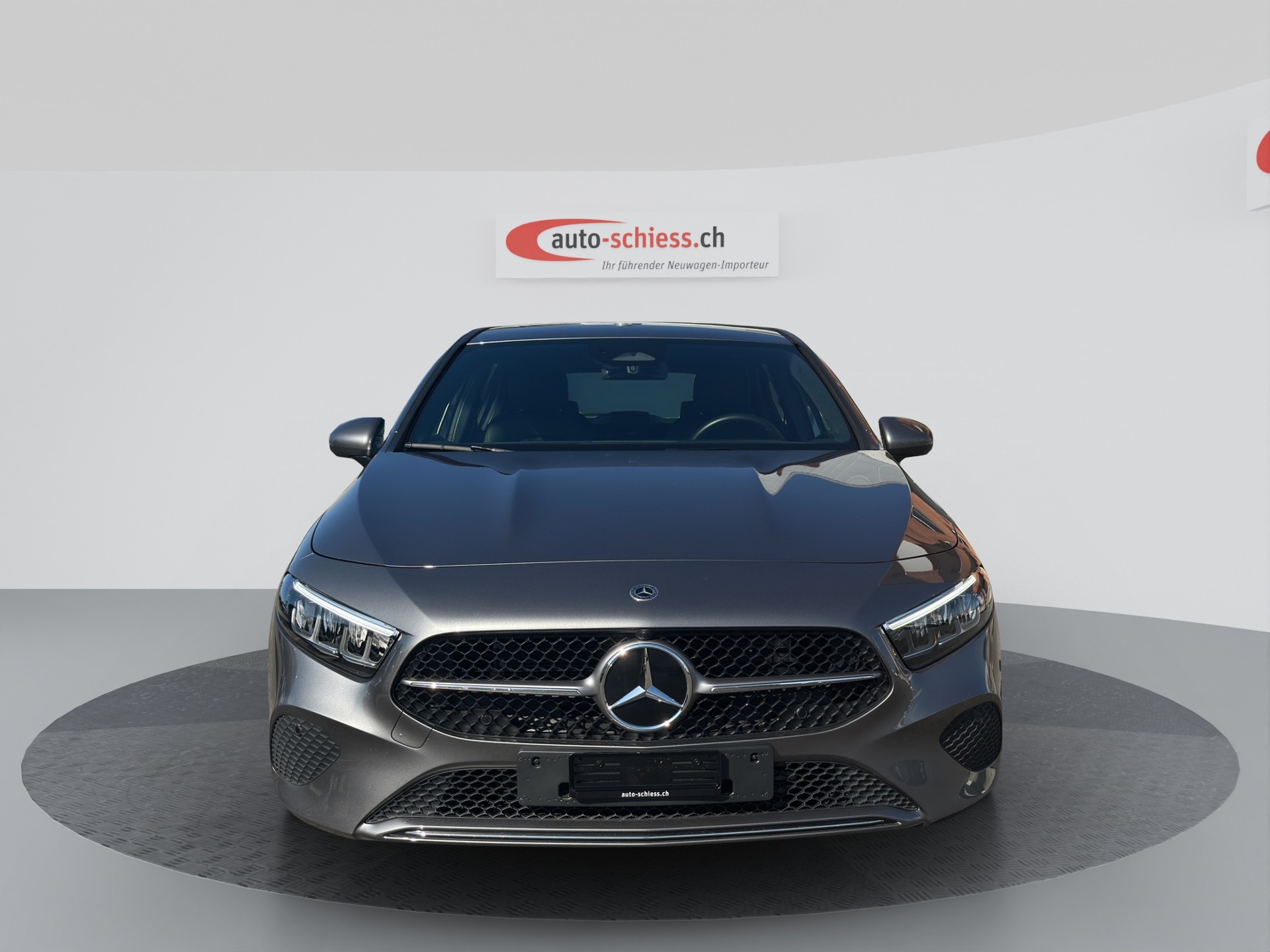 MERCEDES-BENZ A 180 d Progressive-image-1