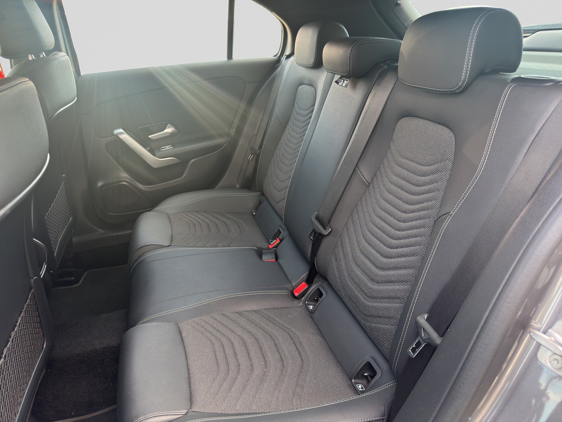 MERCEDES-BENZ A 180 d Progressive-image-7