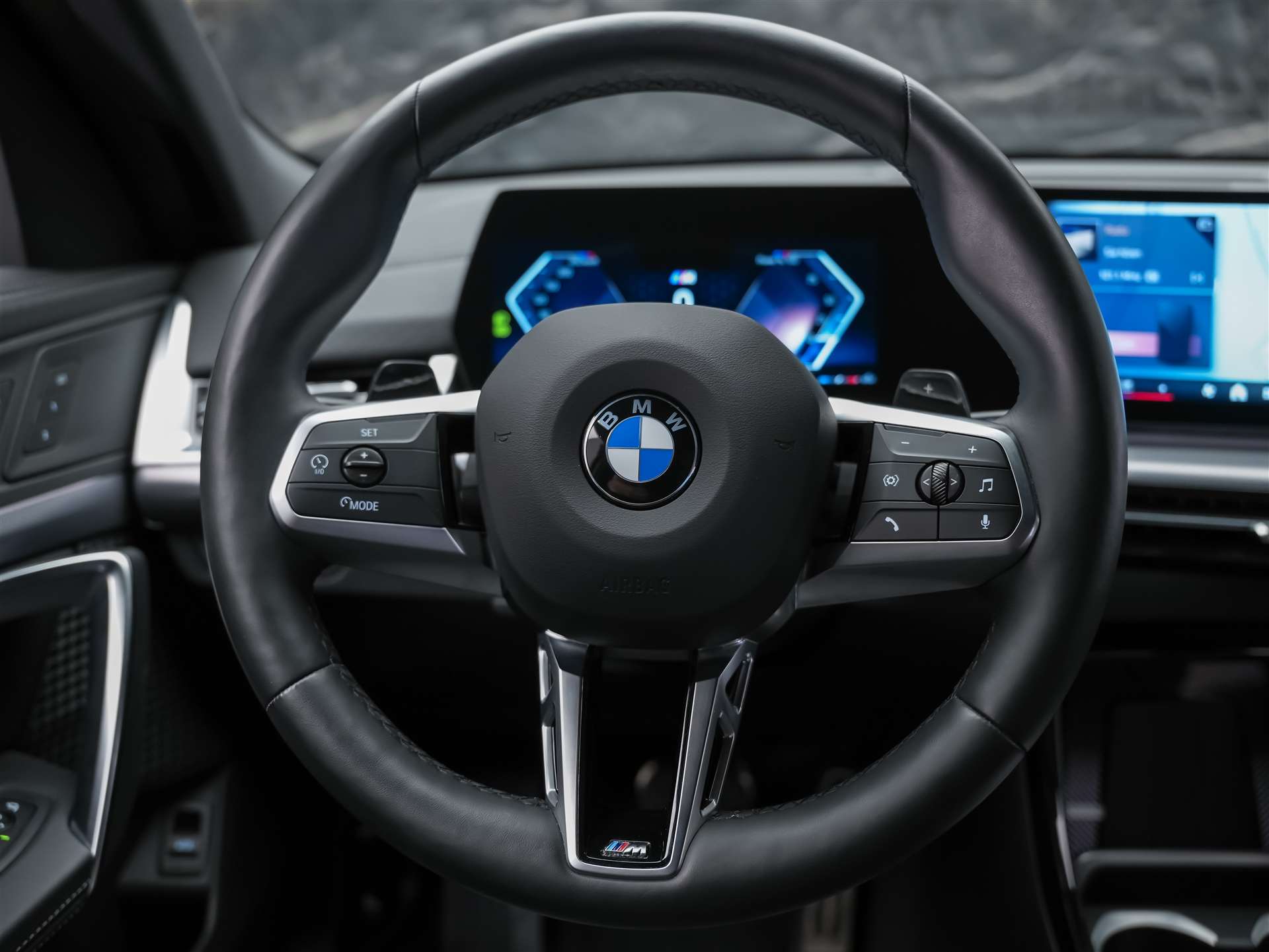 BMW X2 sDrive 20i M Sport *Werksgarantie*El. Sitze mit Memory*Lenkradheizung*-image-24