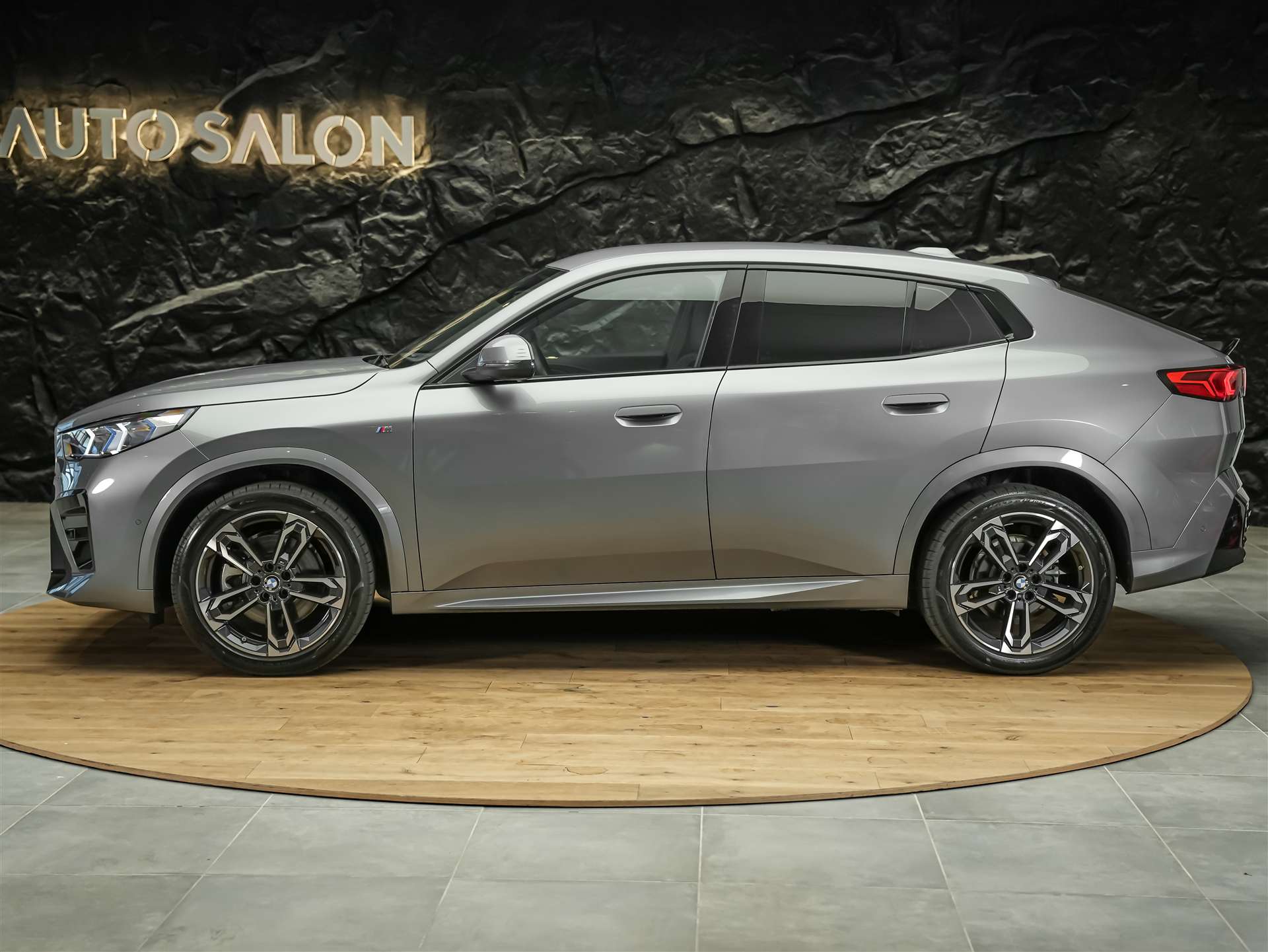 BMW X2 sDrive 20i M Sport *Werksgarantie*El. Sitze mit Memory*Lenkradheizung*-image-2