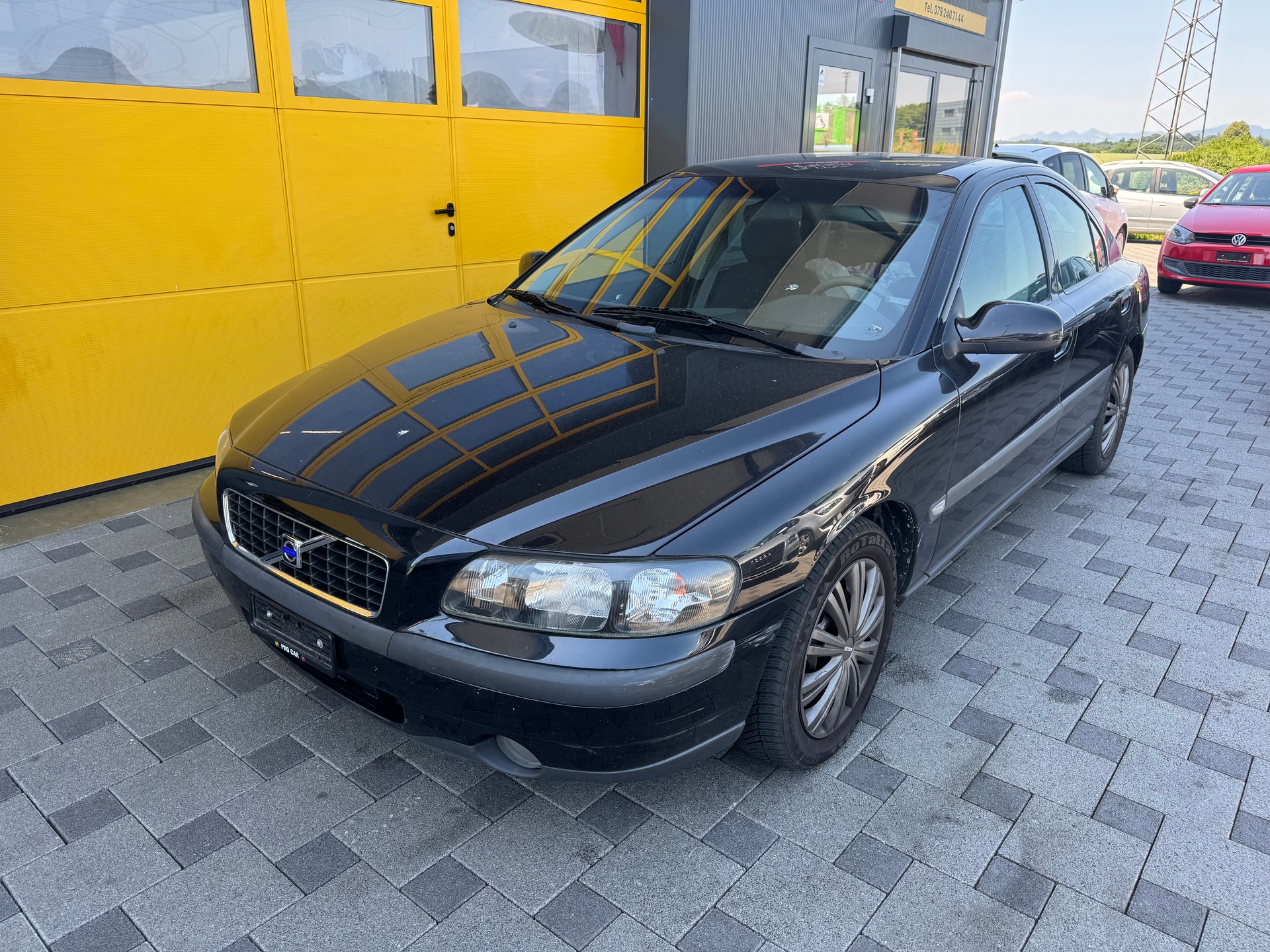 VOLVO S60 2.0T-image-0