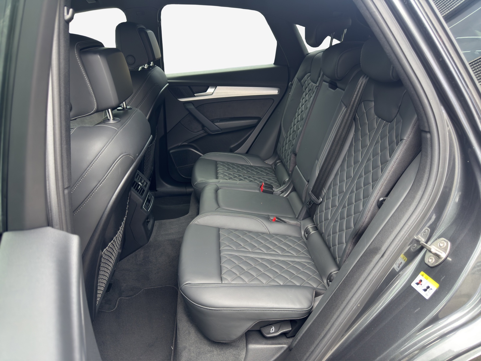 AUDI Q5 Sportback 50 TFSI e PHEV S line quattro S-tronic-image-11