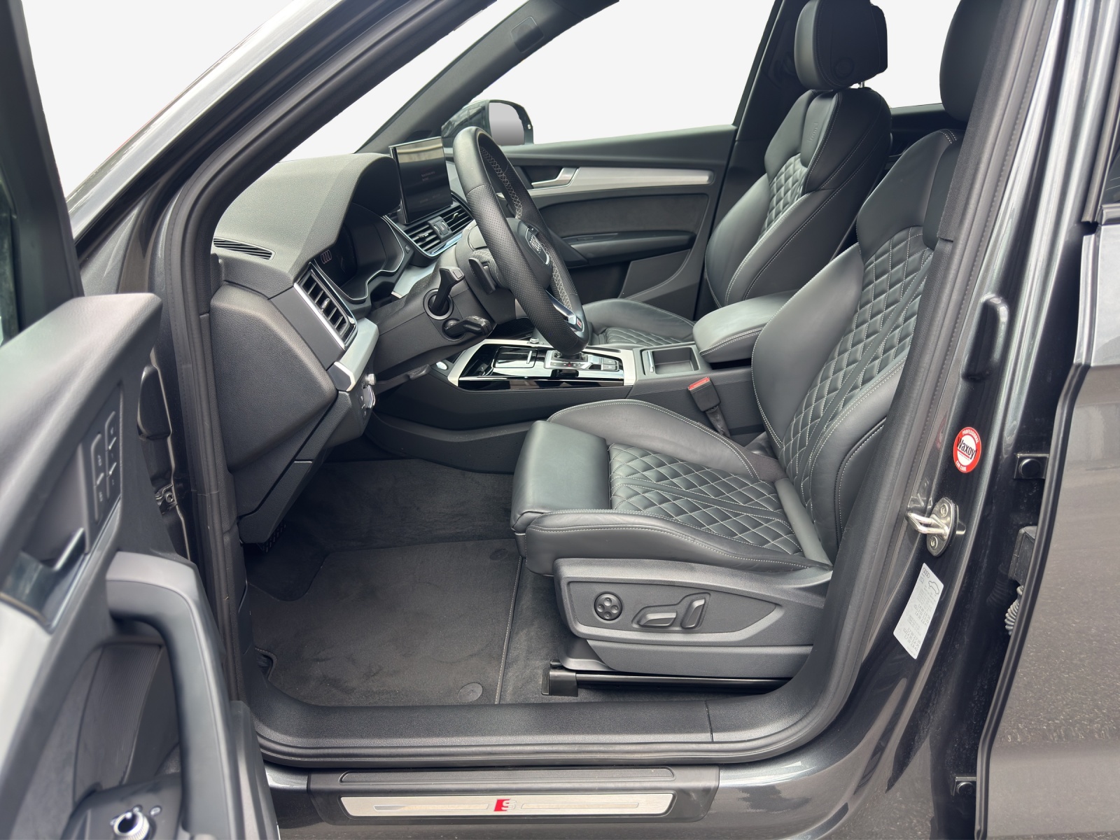 AUDI Q5 Sportback 50 TFSI e PHEV S line quattro S-tronic-image-7