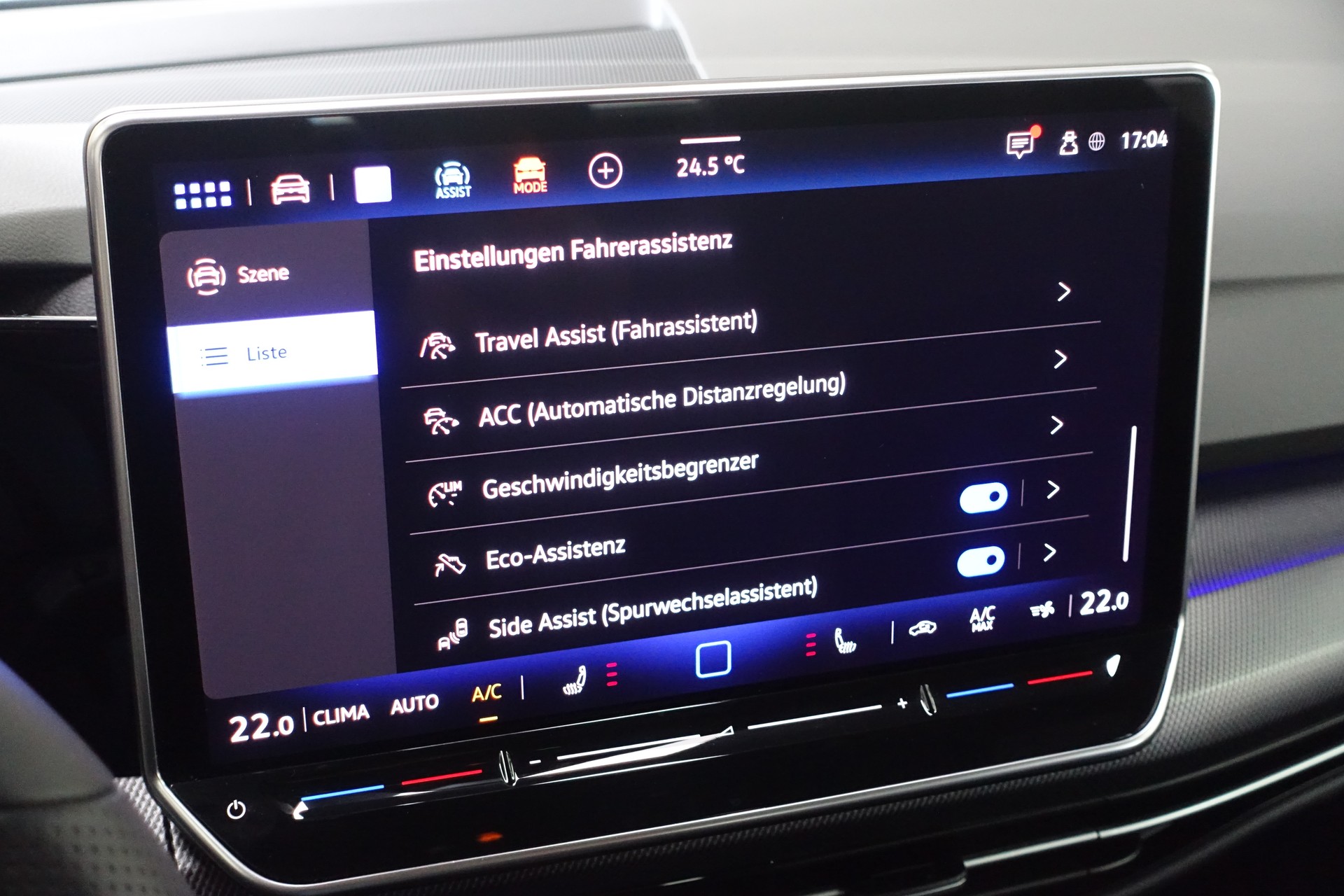 VW Golf Variant 2.0 TSI R DSG 4motion-image-25