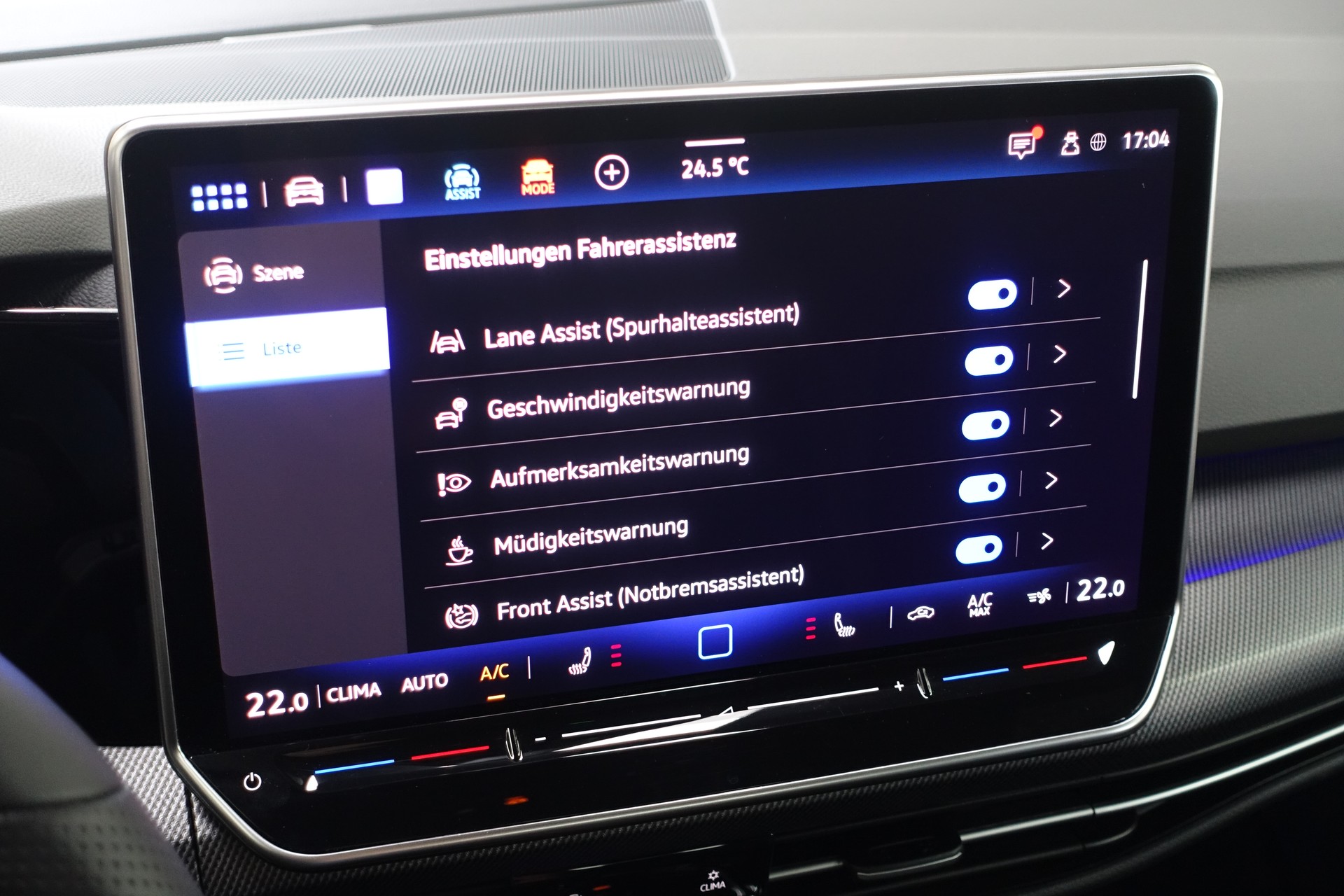 VW Golf Variant 2.0 TSI R DSG 4motion-image-24