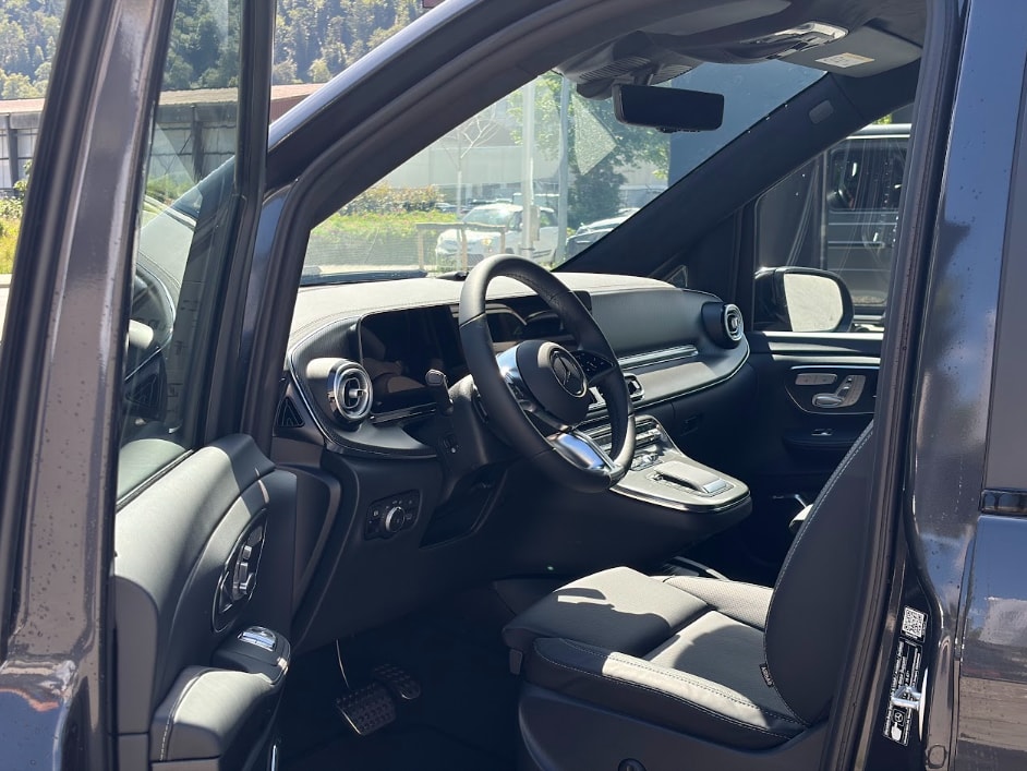 MERCEDES-BENZ V 300 d Exclusive L SWISS EDITION 4MATIC-image-16