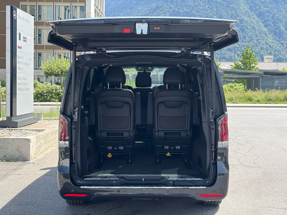 MERCEDES-BENZ V 300 d Exclusive L SWISS EDITION 4MATIC-image-10