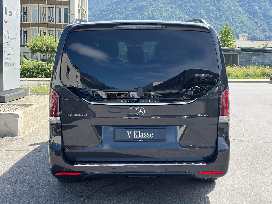 MERCEDES-BENZ V 300 d Exclusive L SWISS EDITION 4MATIC-image-9