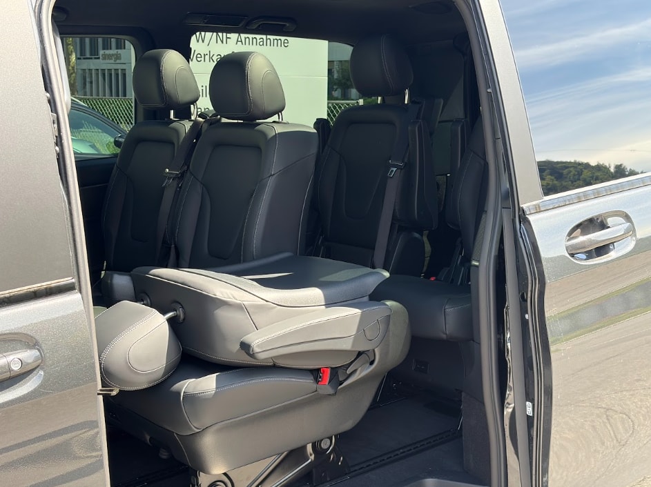 MERCEDES-BENZ V 300 d Exclusive L SWISS EDITION 4MATIC-image-7