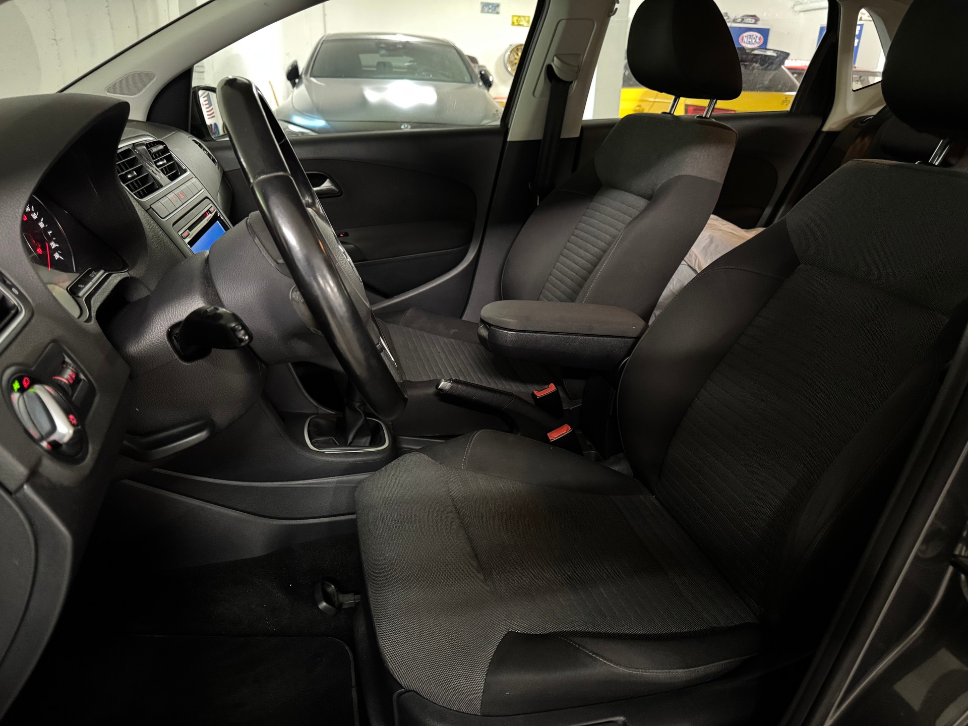 VW Polo 1.4 16V Comfortline-image-9
