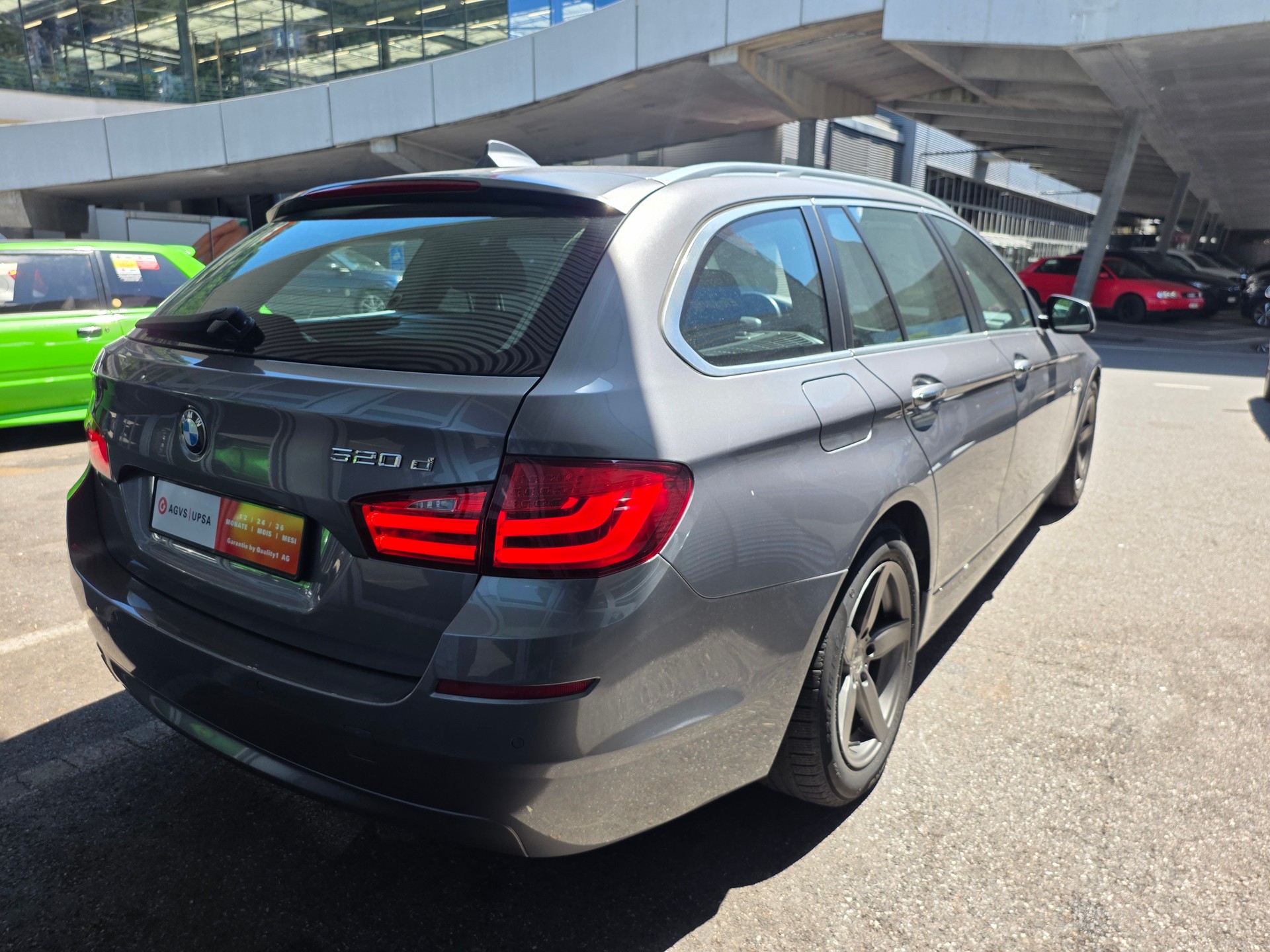 BMW 520d Touring Steptronic-image-4