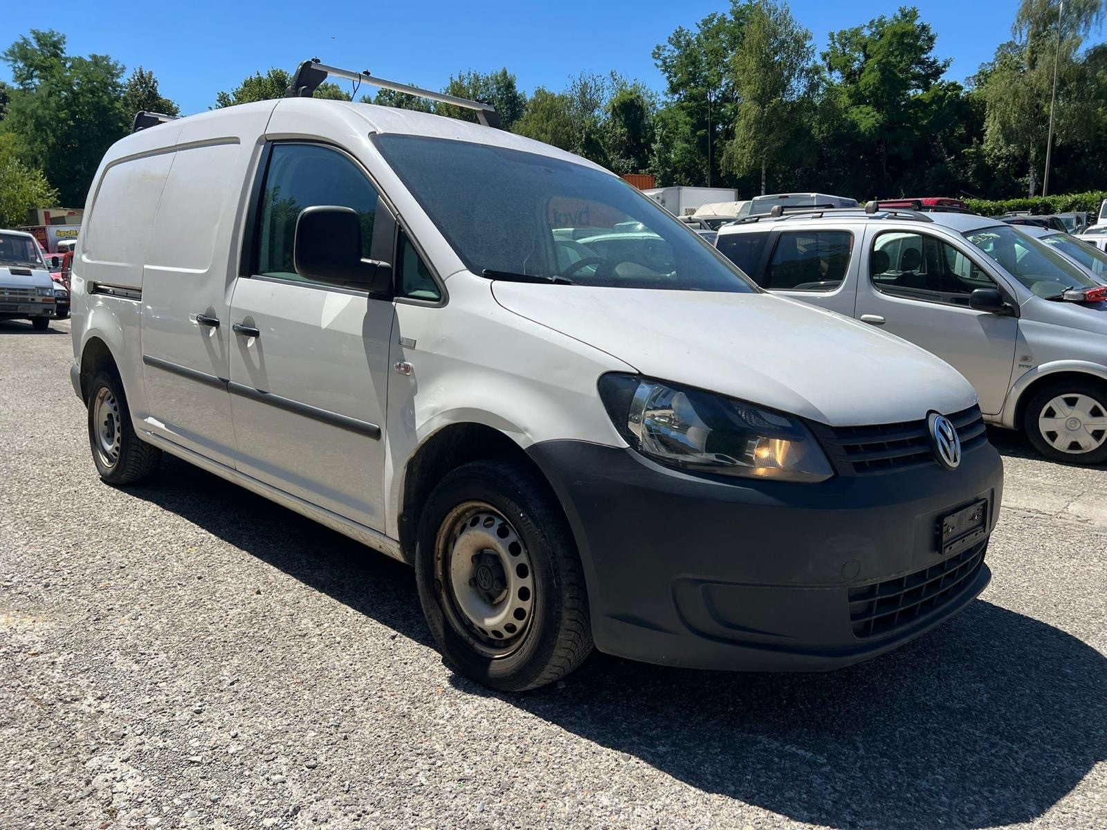 VW Caddy Maxi 1.6 TDI-image-1