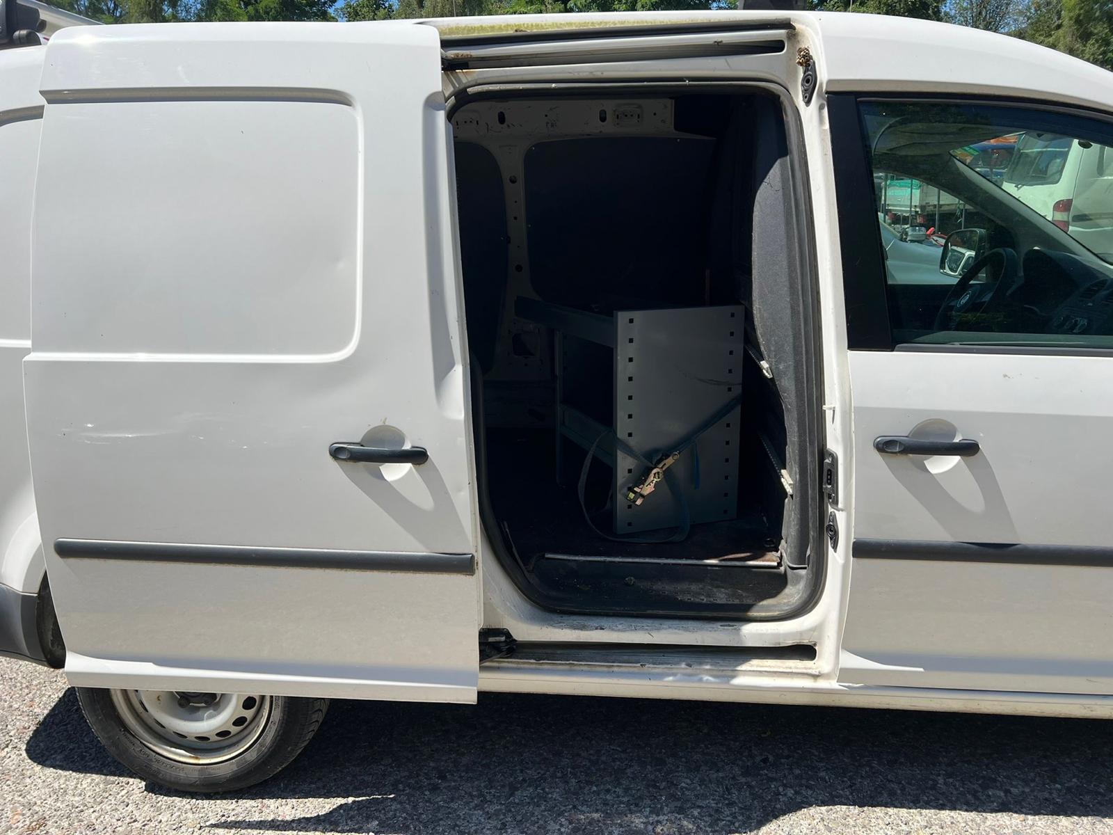 VW Caddy Maxi 1.6 TDI-image-4