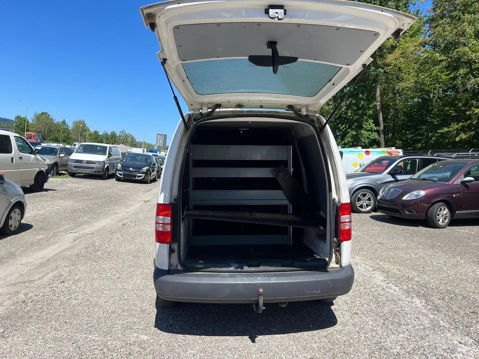 VW Caddy Maxi 1.6 TDI-image-5