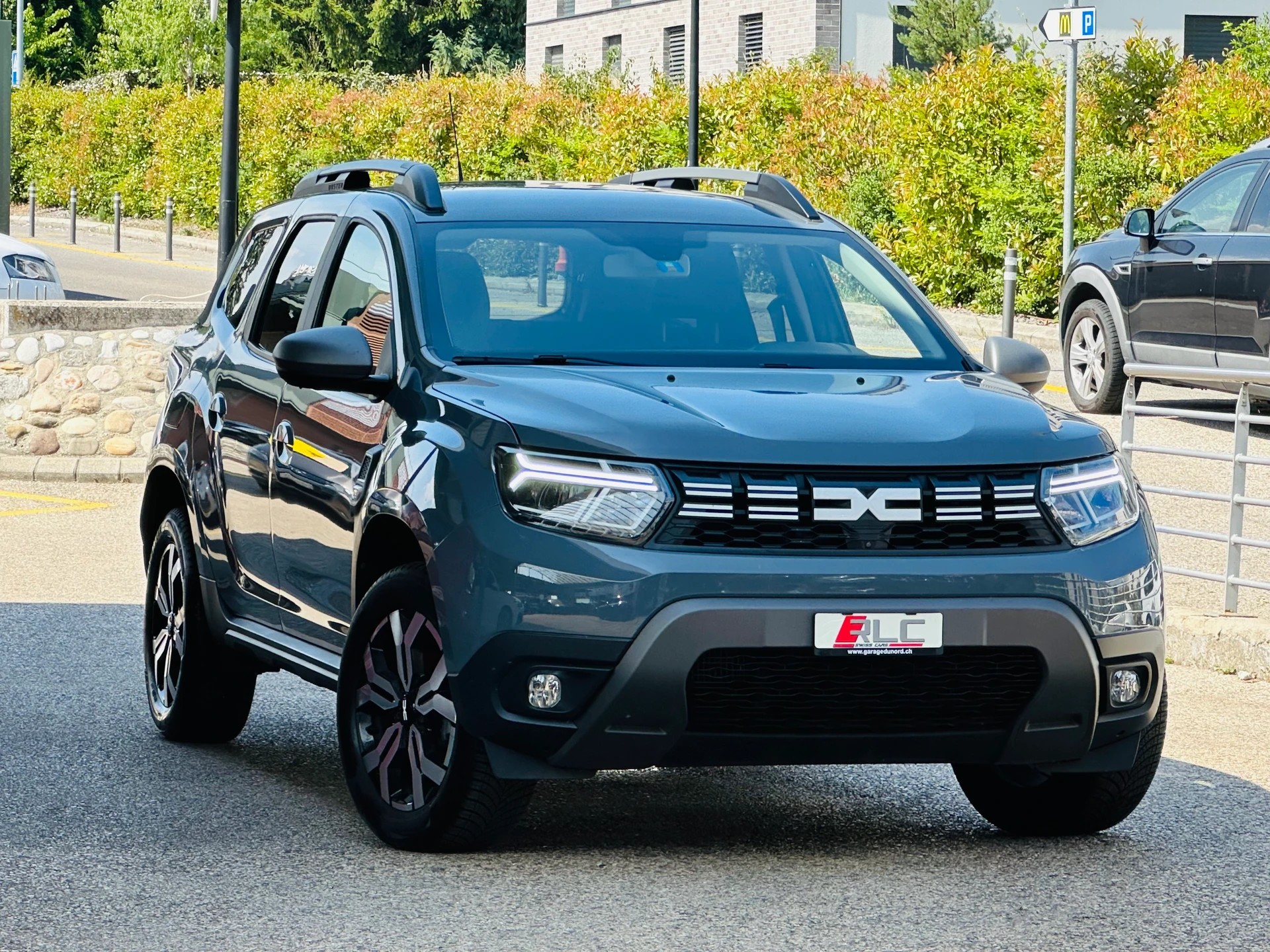 DACIA Duster TCe 150 Expression 4x4-showroom-element-2