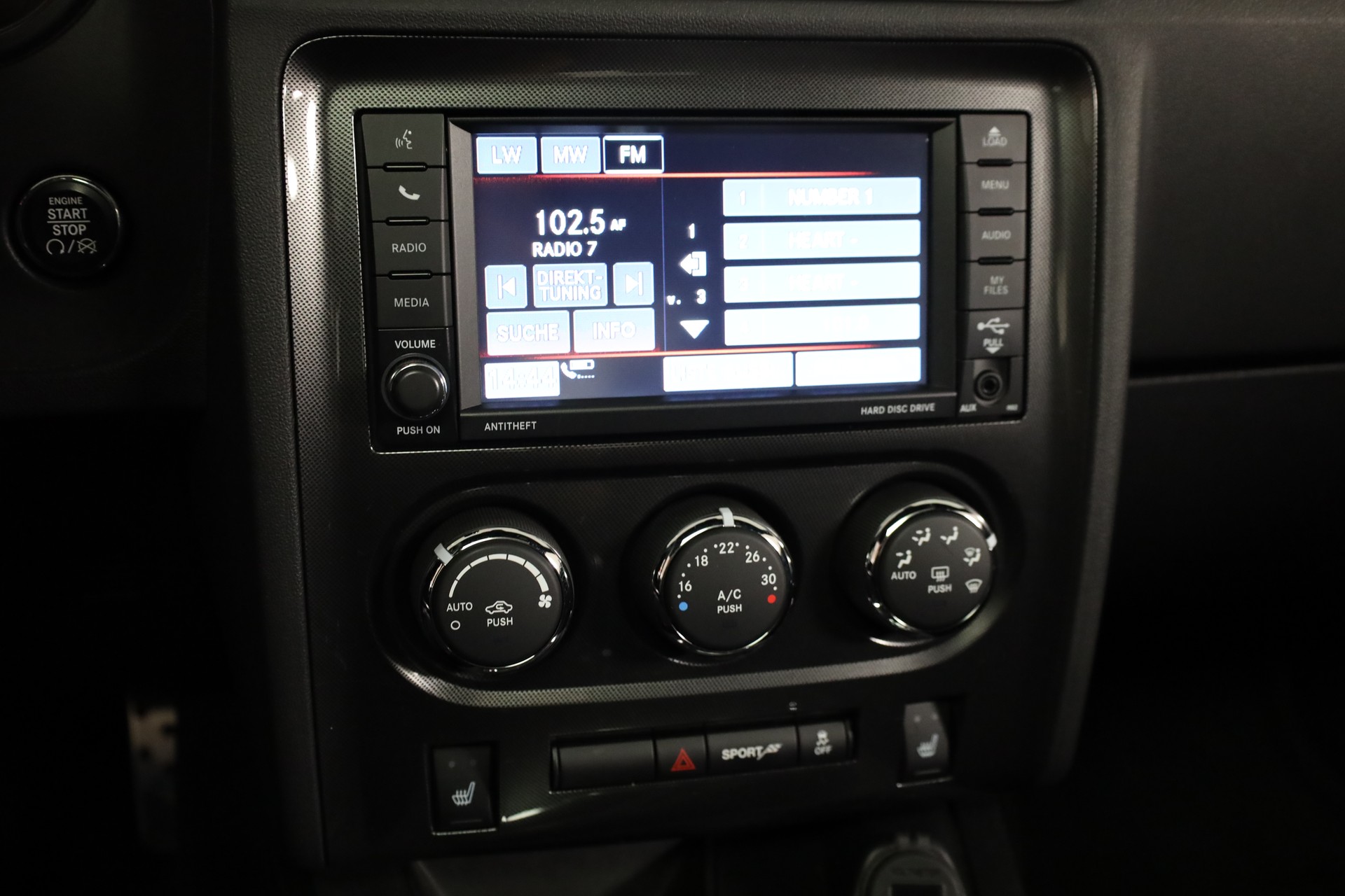 DODGE Challenger SXT 3.6 V6-image-12