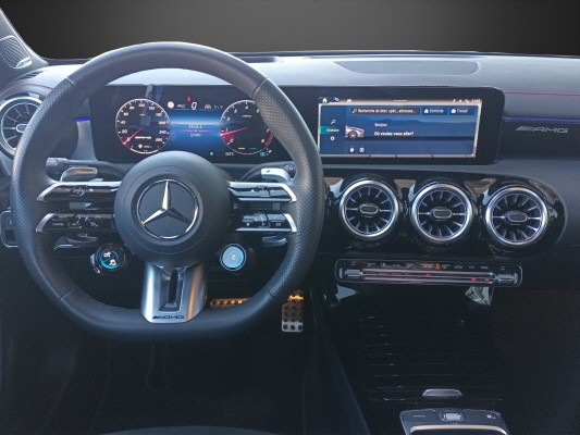 MERCEDES-BENZ CLA SB 35 AMG 4Matic-image-8