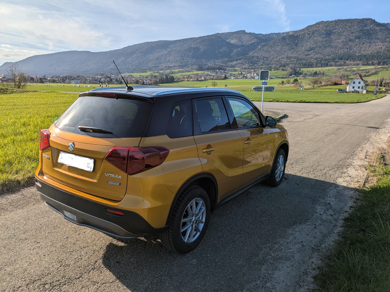 SUZUKI VITARA 1.4 Compact+ Hybrid-image-2