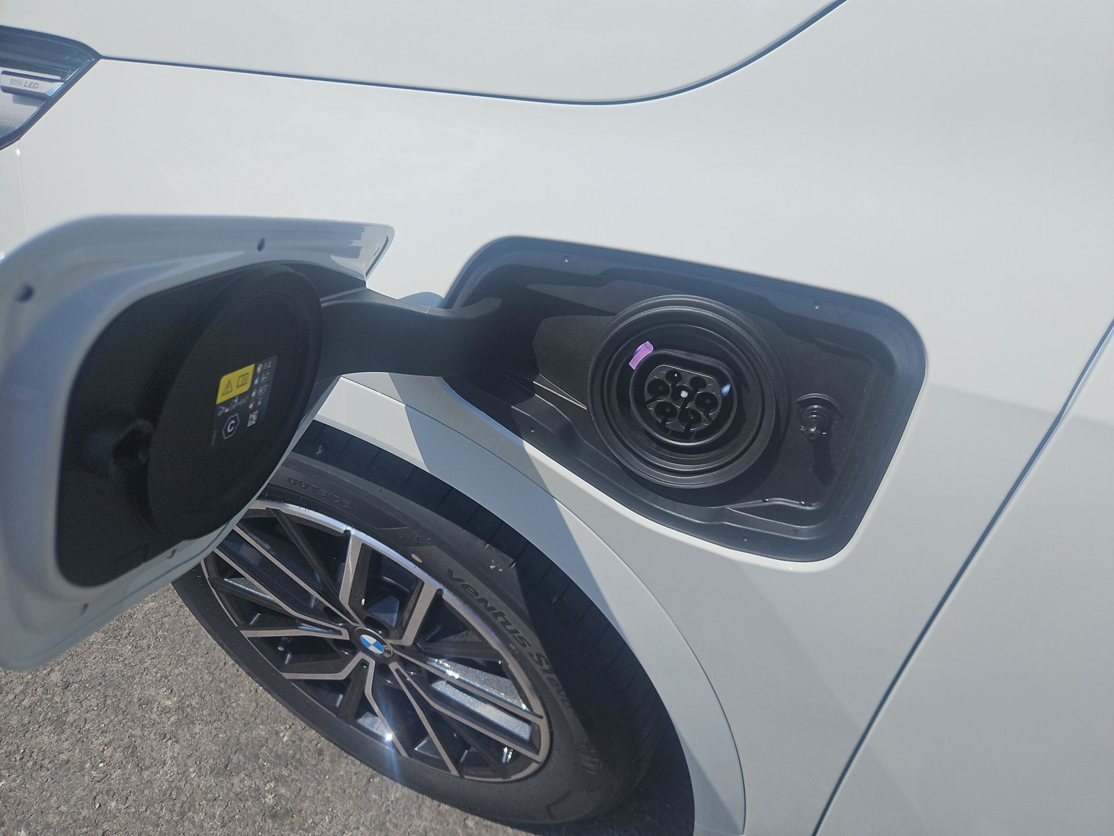 BMW X1 xDrive 25e M Sport-image-24
