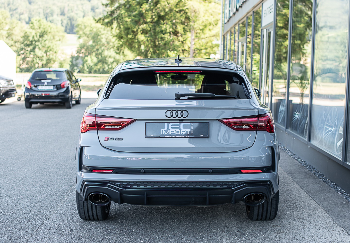 AUDI RS Q3 SB 2.5 TFSI quattro-image-4