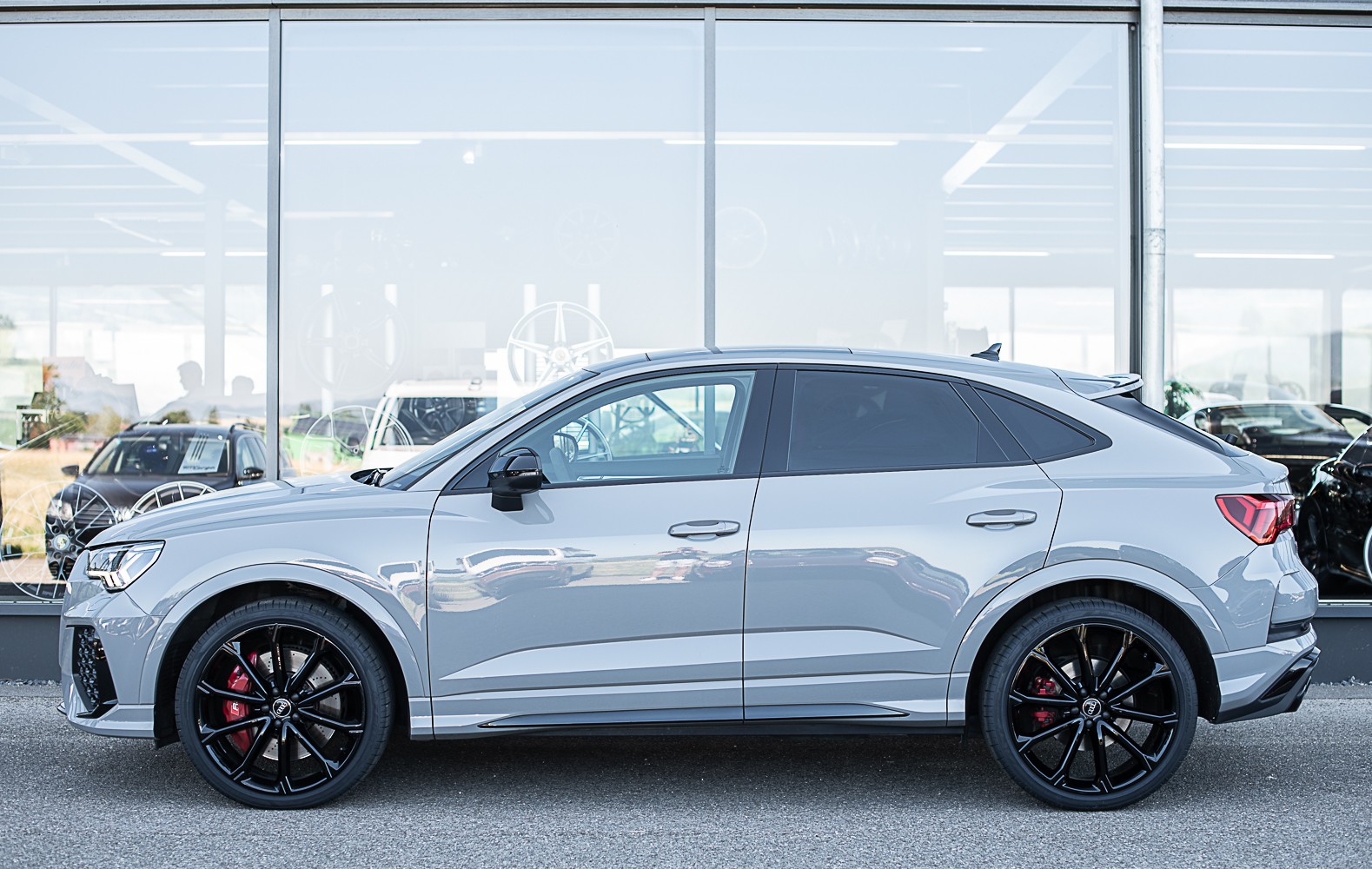AUDI RS Q3 SB 2.5 TFSI quattro-image-0