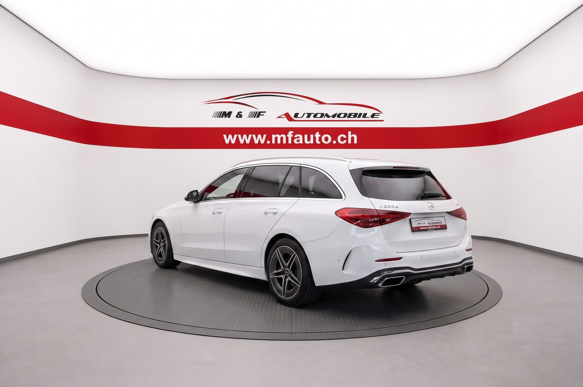 MERCEDES-BENZ C 220 d Swiss Star AMG Line 4matic Kombi-image-3