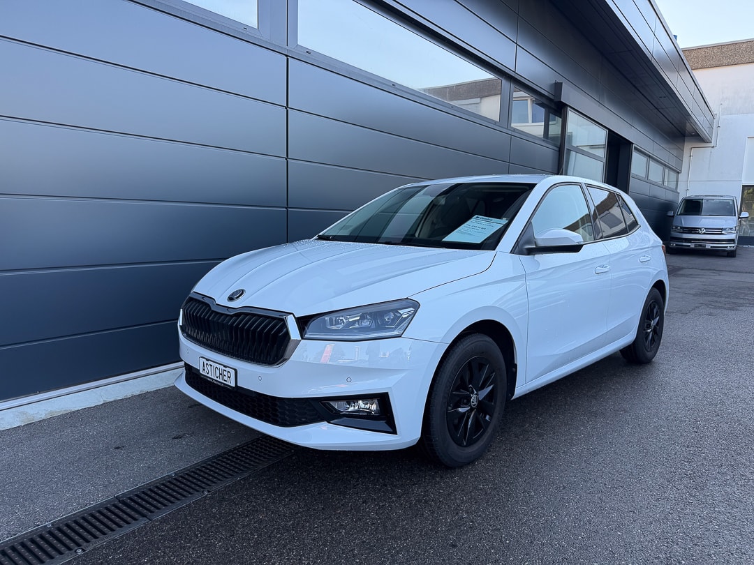 SKODA Fabia 1.0 TSI Ambition-image-0