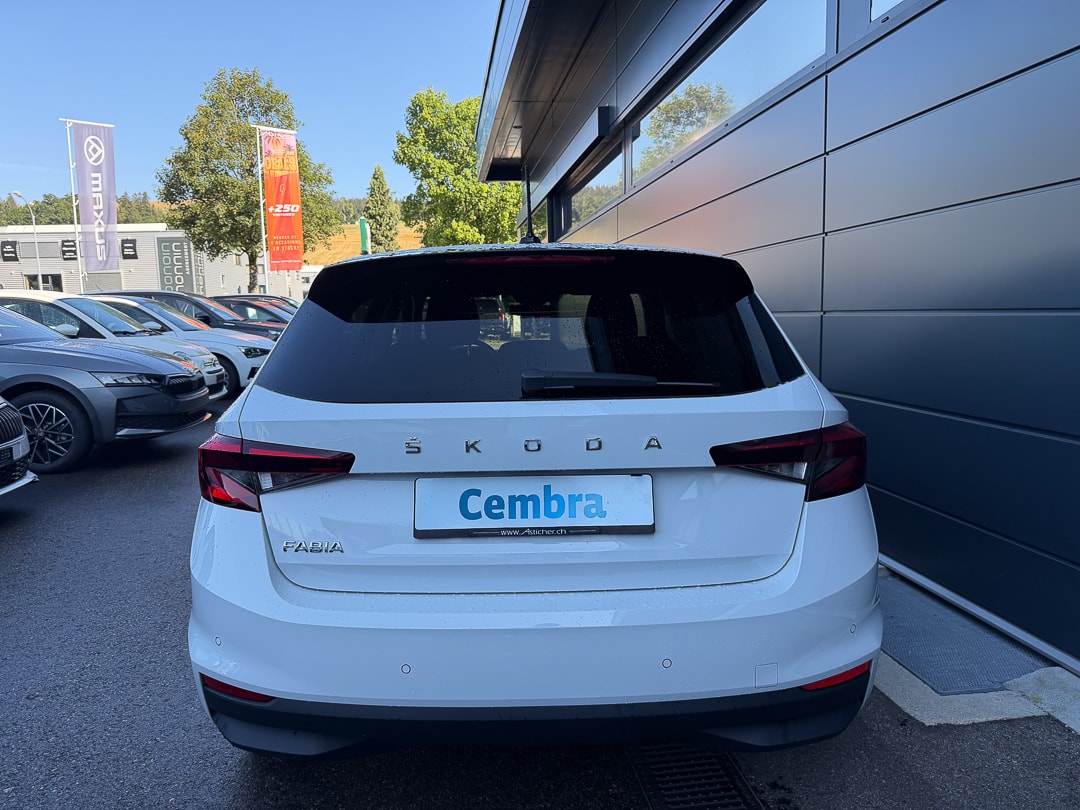 SKODA Fabia 1.0 TSI Ambition-image-4