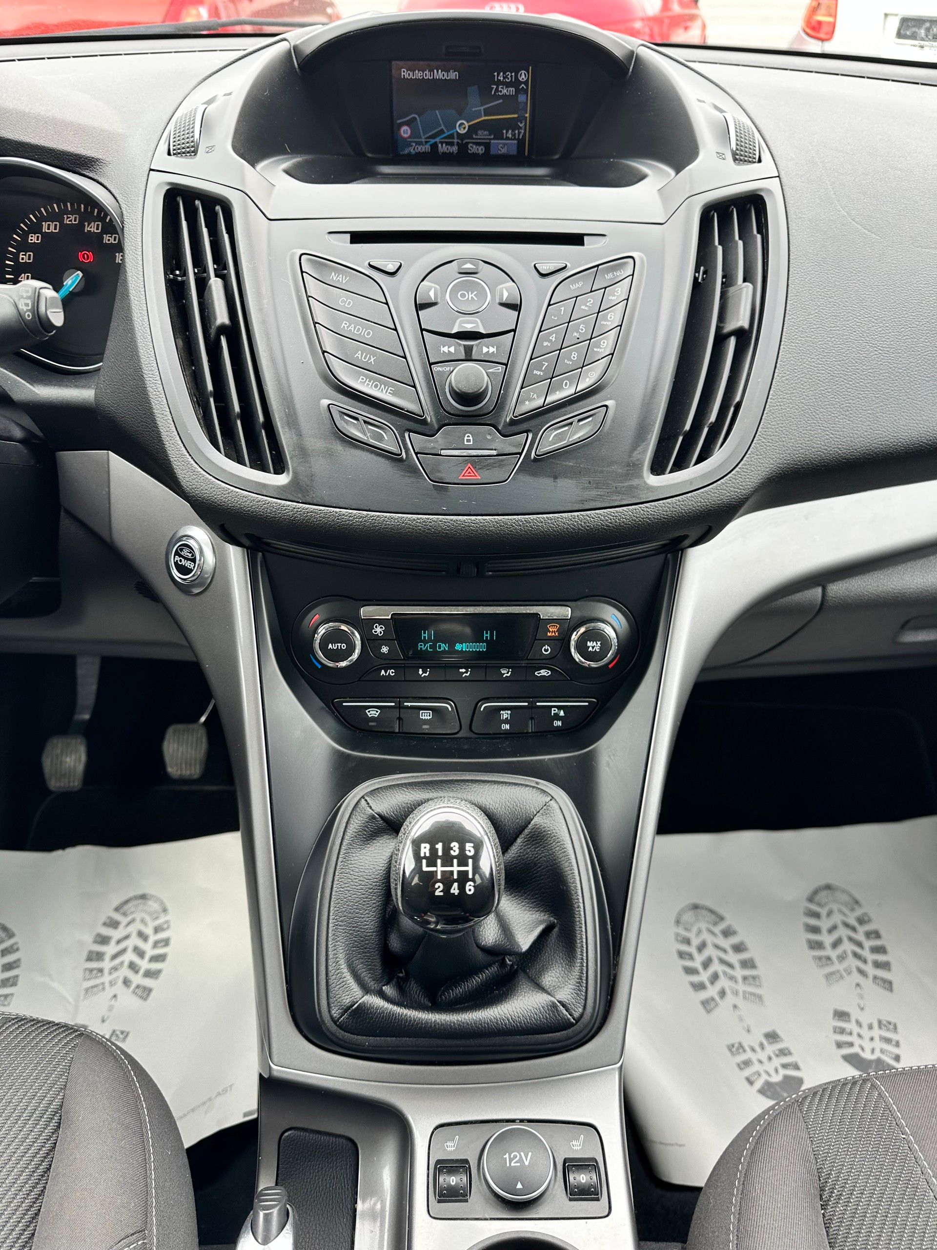 FORD Kuga 2.0 TDCi Titanium 4WD-image-14