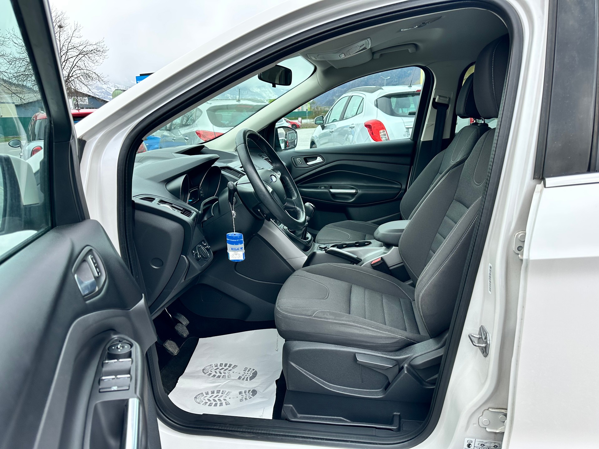 FORD Kuga 2.0 TDCi Titanium 4WD-image-8