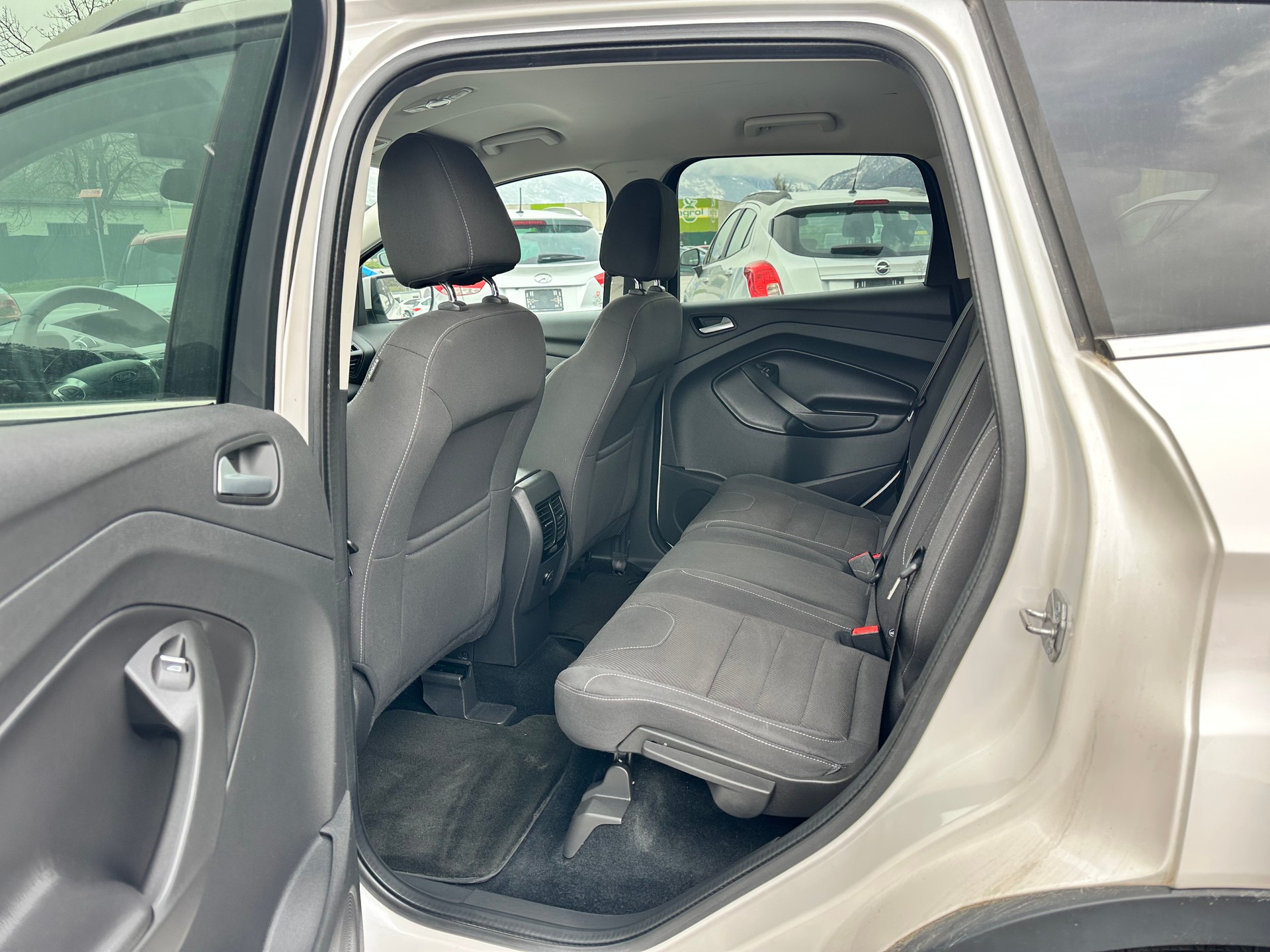 FORD Kuga 2.0 TDCi Titanium 4WD-image-15