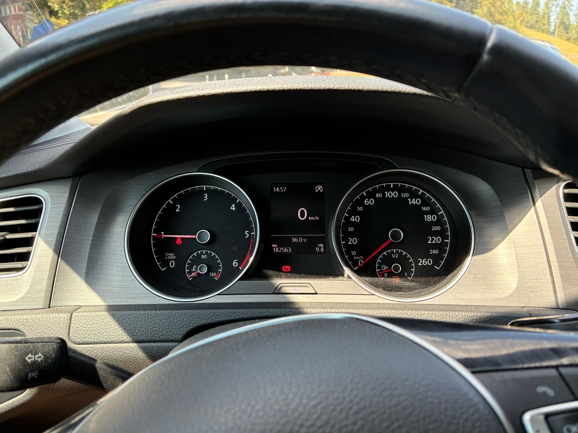 VW Golf 2.0 TDI Highline 4Motion-image-9