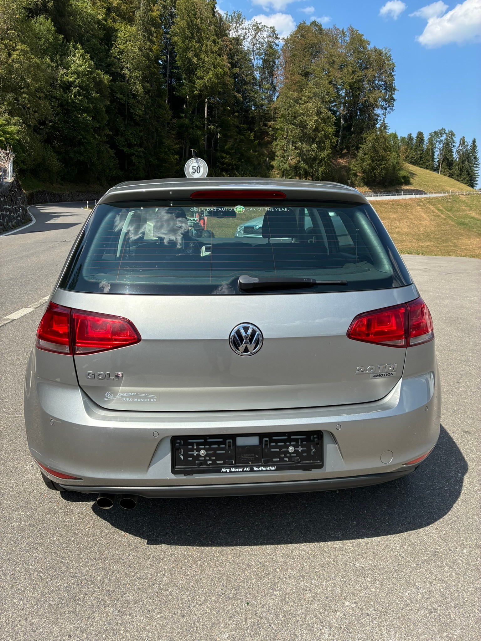 VW Golf 2.0 TDI Highline 4Motion-image-2