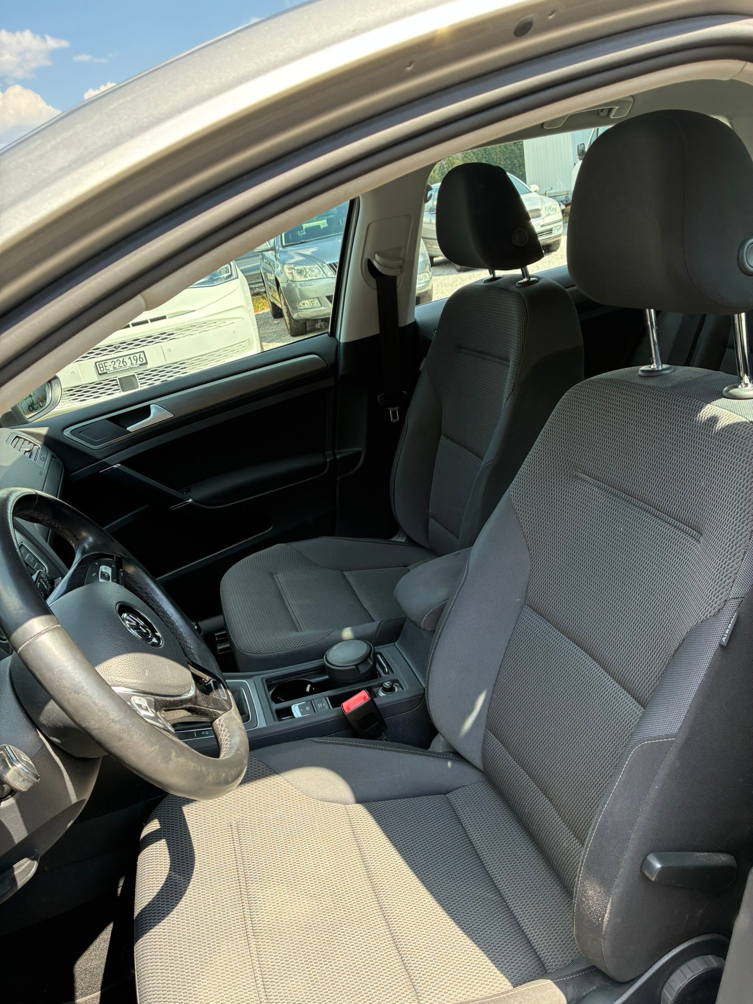 VW Golf 2.0 TDI Highline 4Motion-image-7