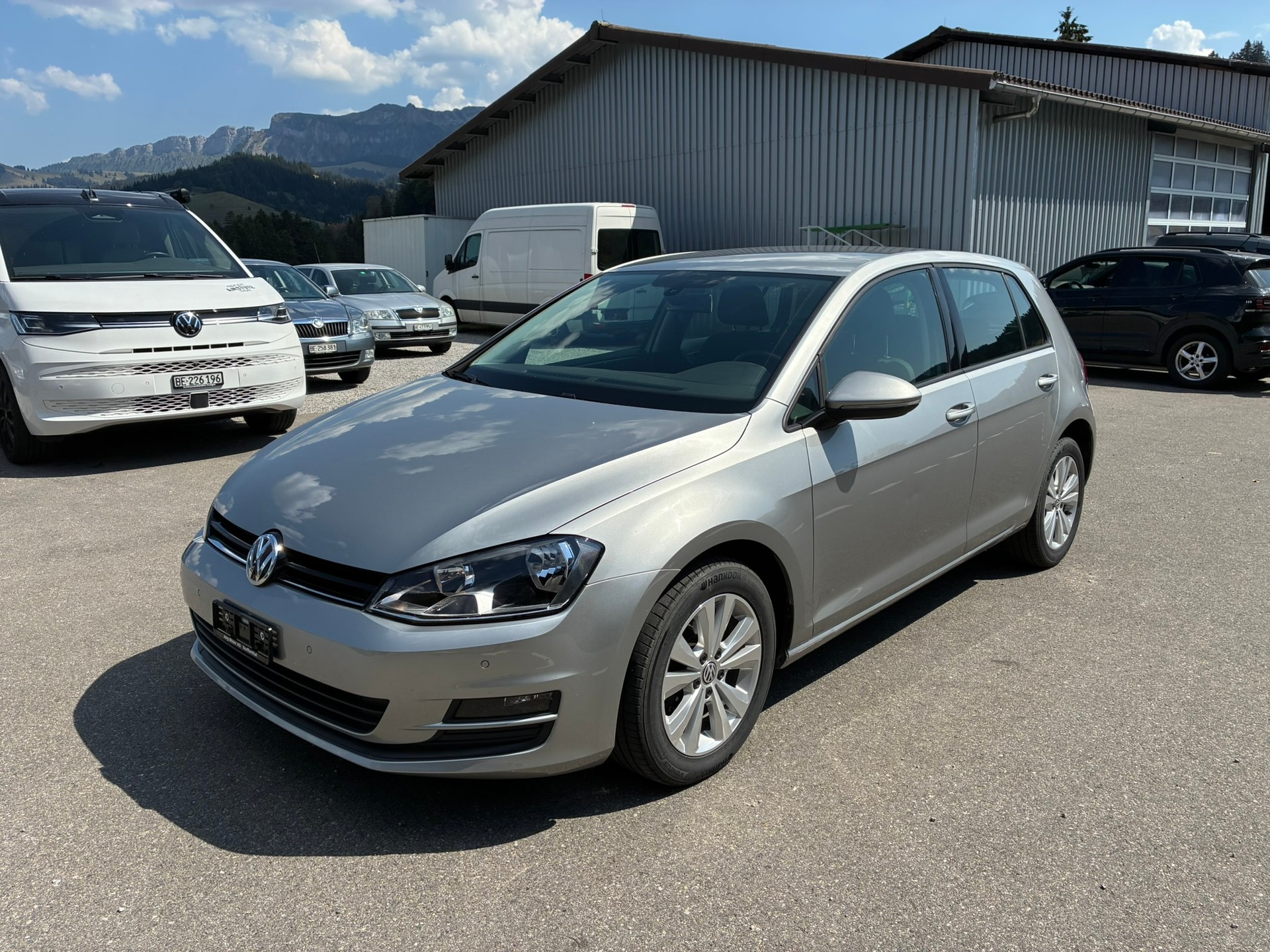 VW Golf 2.0 TDI Highline 4Motion-image-1