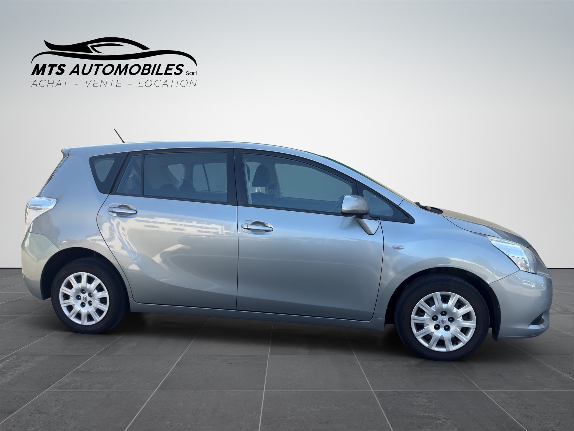 TOYOTA Verso 1.8 7 places-image-6
