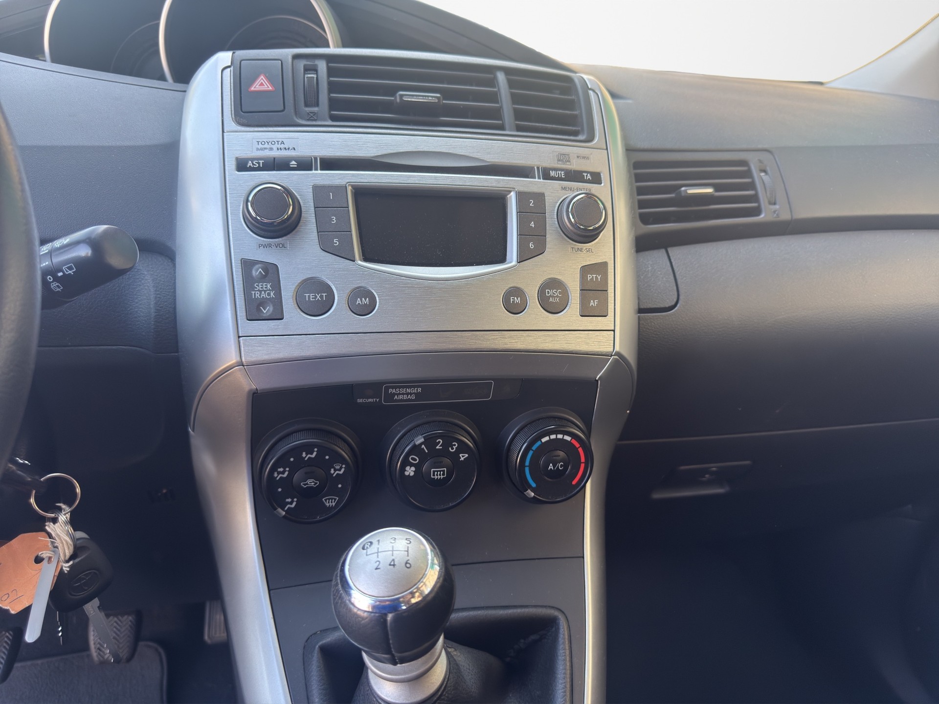 TOYOTA Verso 1.8 7 places-image-14