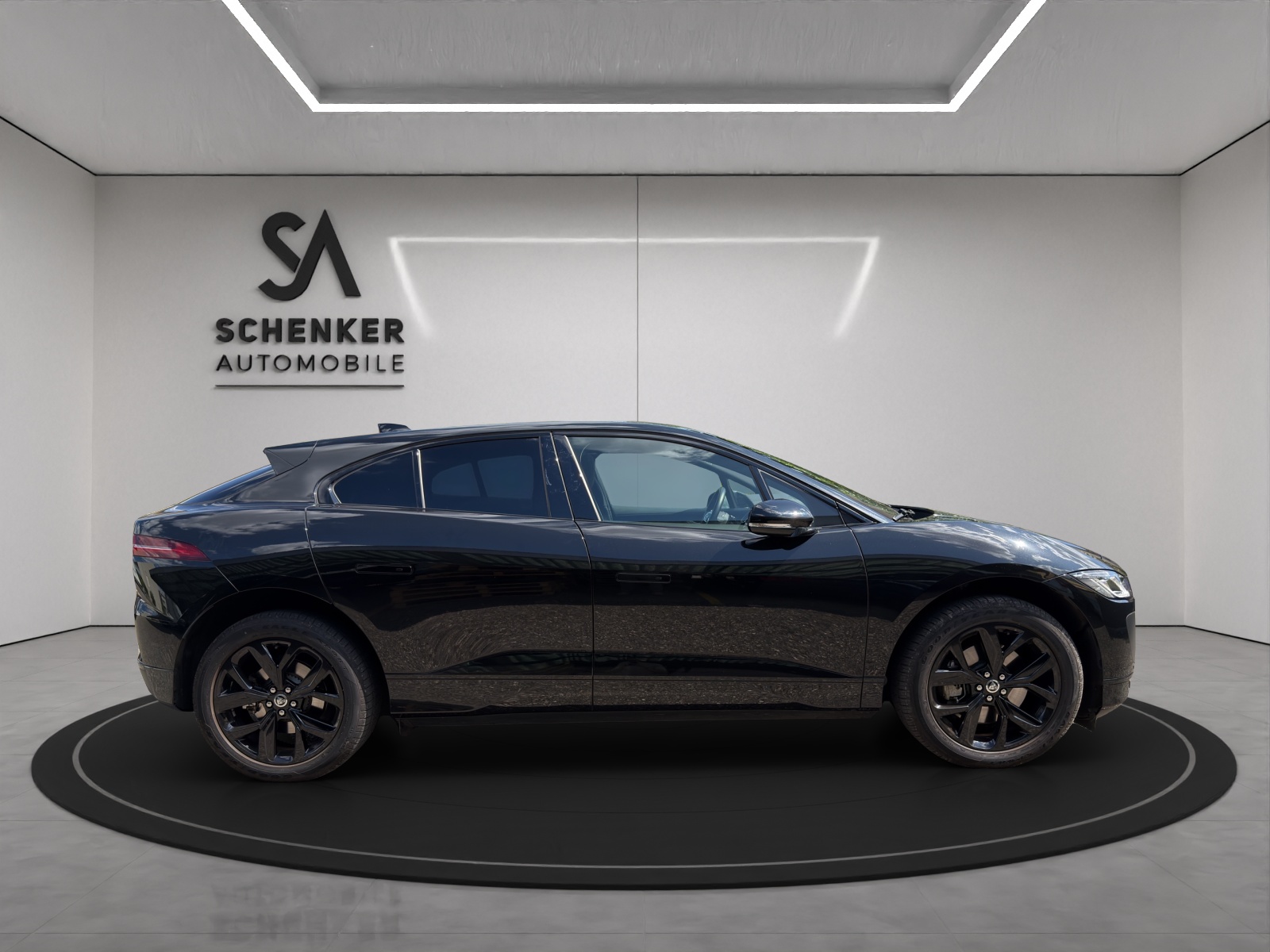 JAGUAR I-Pace EV400 90 kWh R-Dynamic SE-image-6