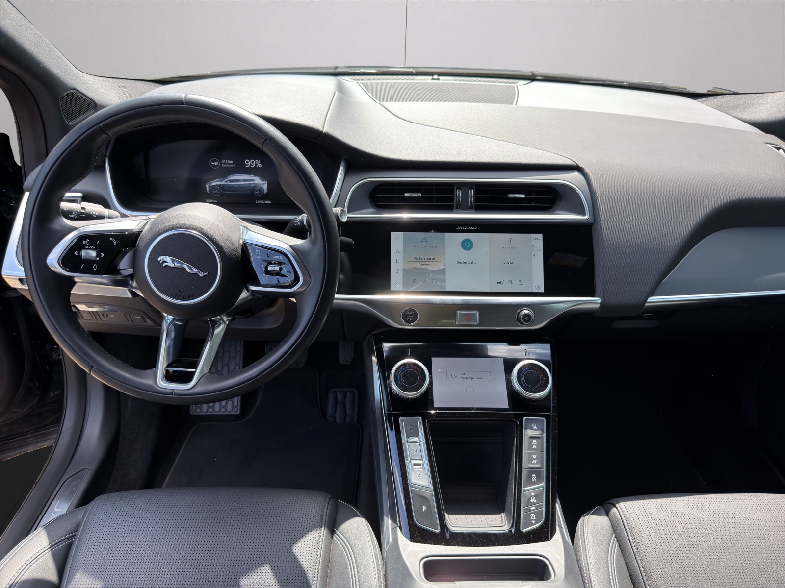 JAGUAR I-Pace EV400 90 kWh R-Dynamic SE-image-9
