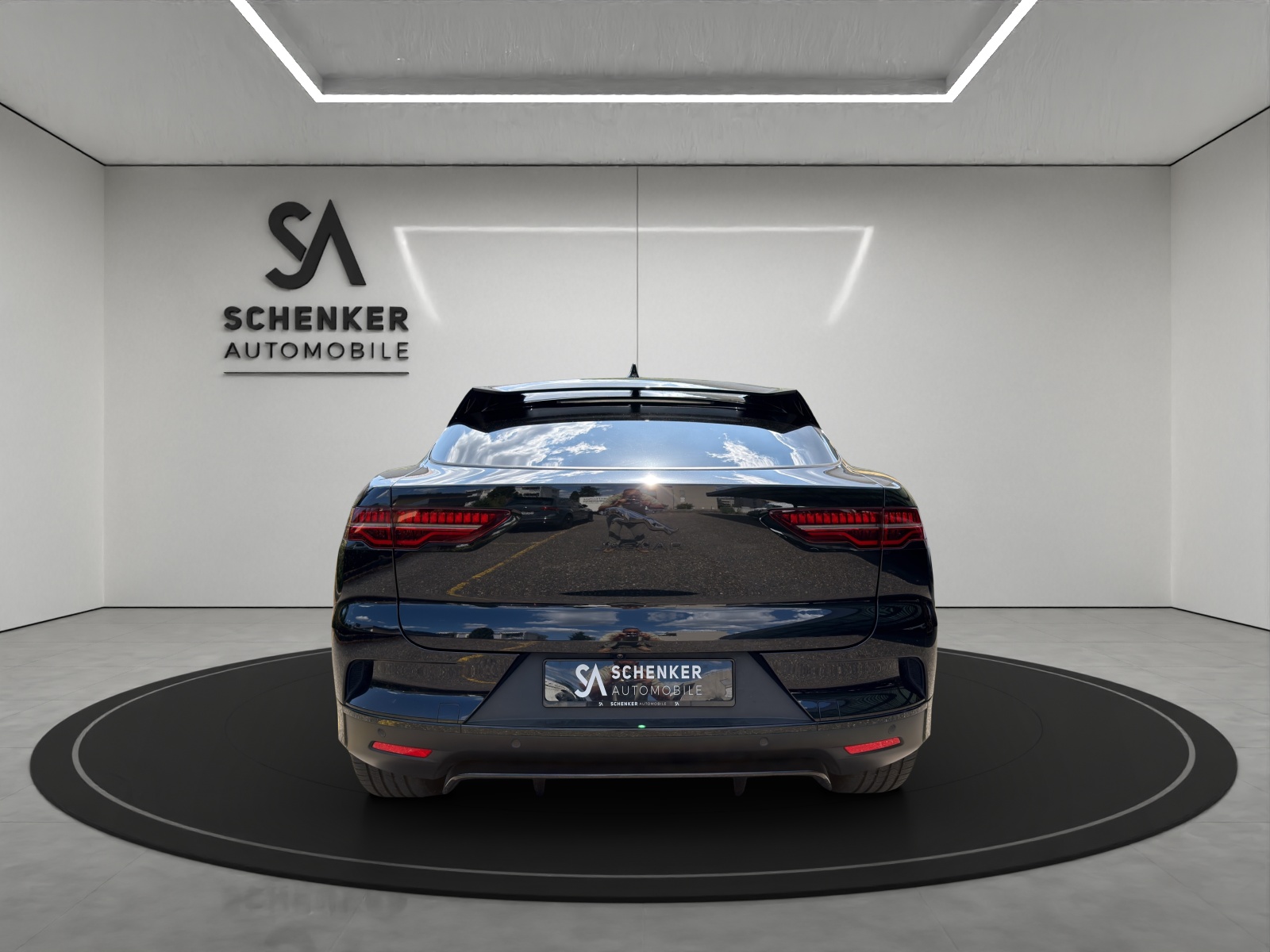 JAGUAR I-Pace EV400 90 kWh R-Dynamic SE-image-4