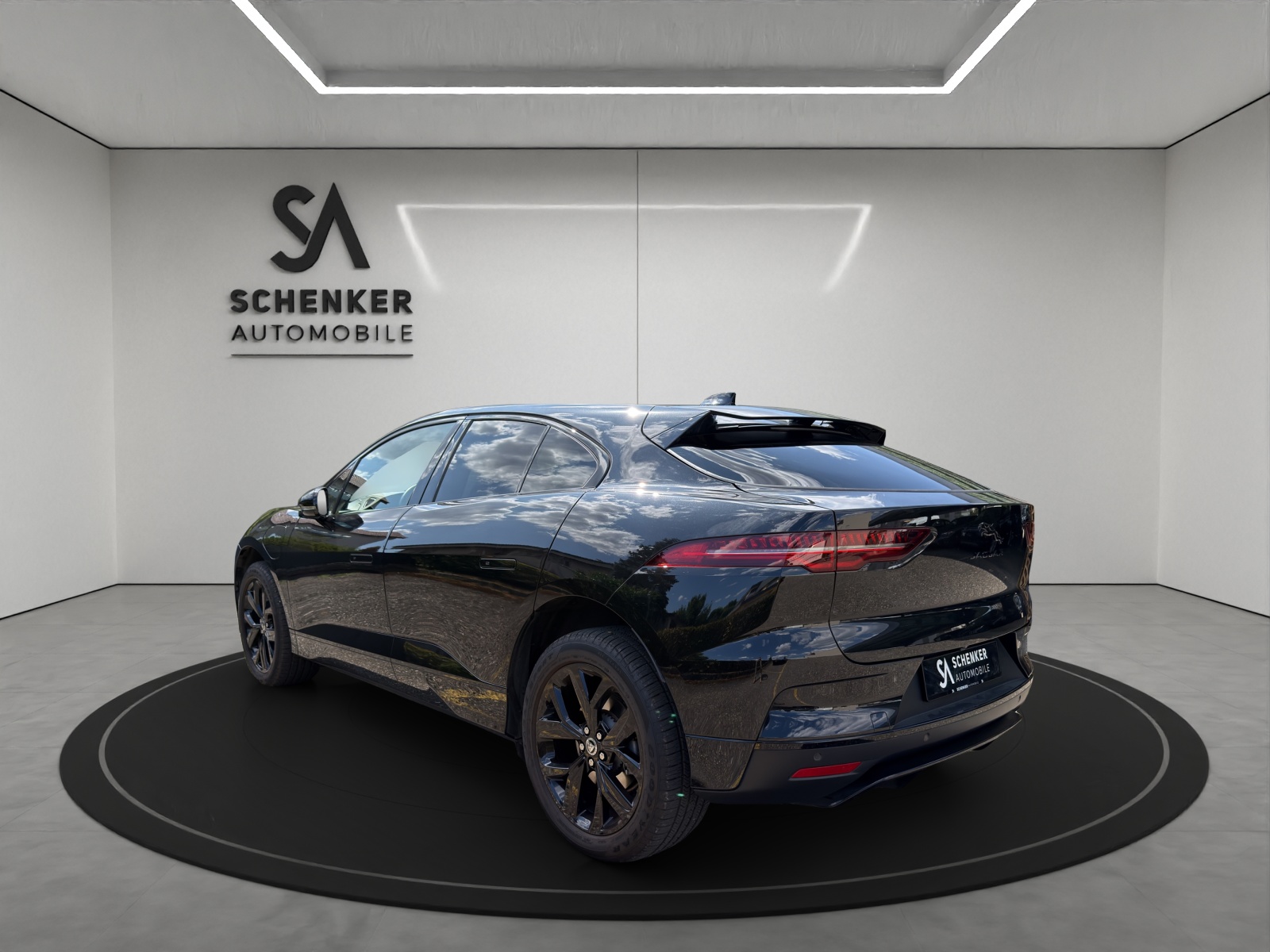 JAGUAR I-Pace EV400 90 kWh R-Dynamic SE-image-3