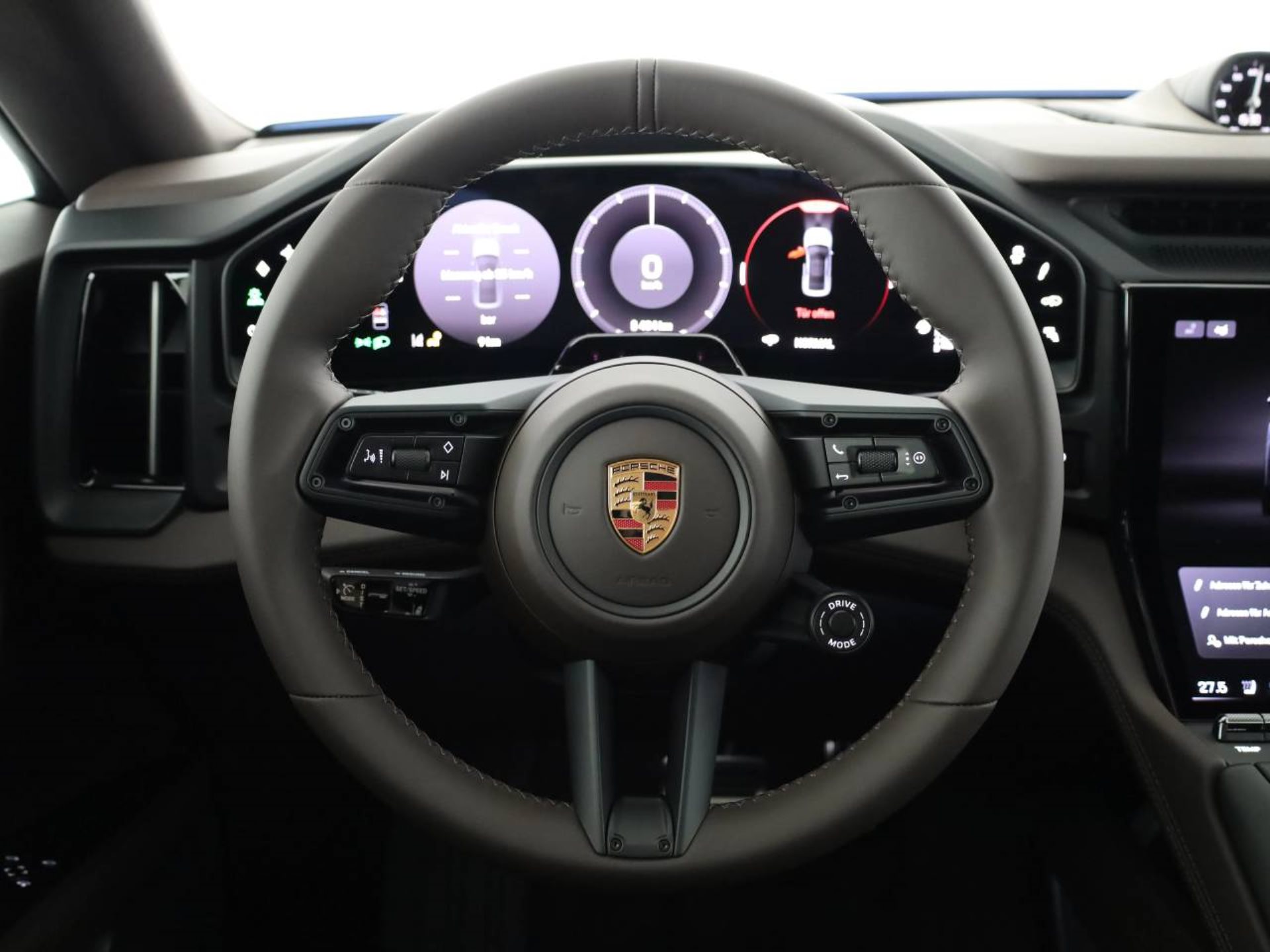 PORSCHE Cayenne S Coupé Electric-showroom-element-3