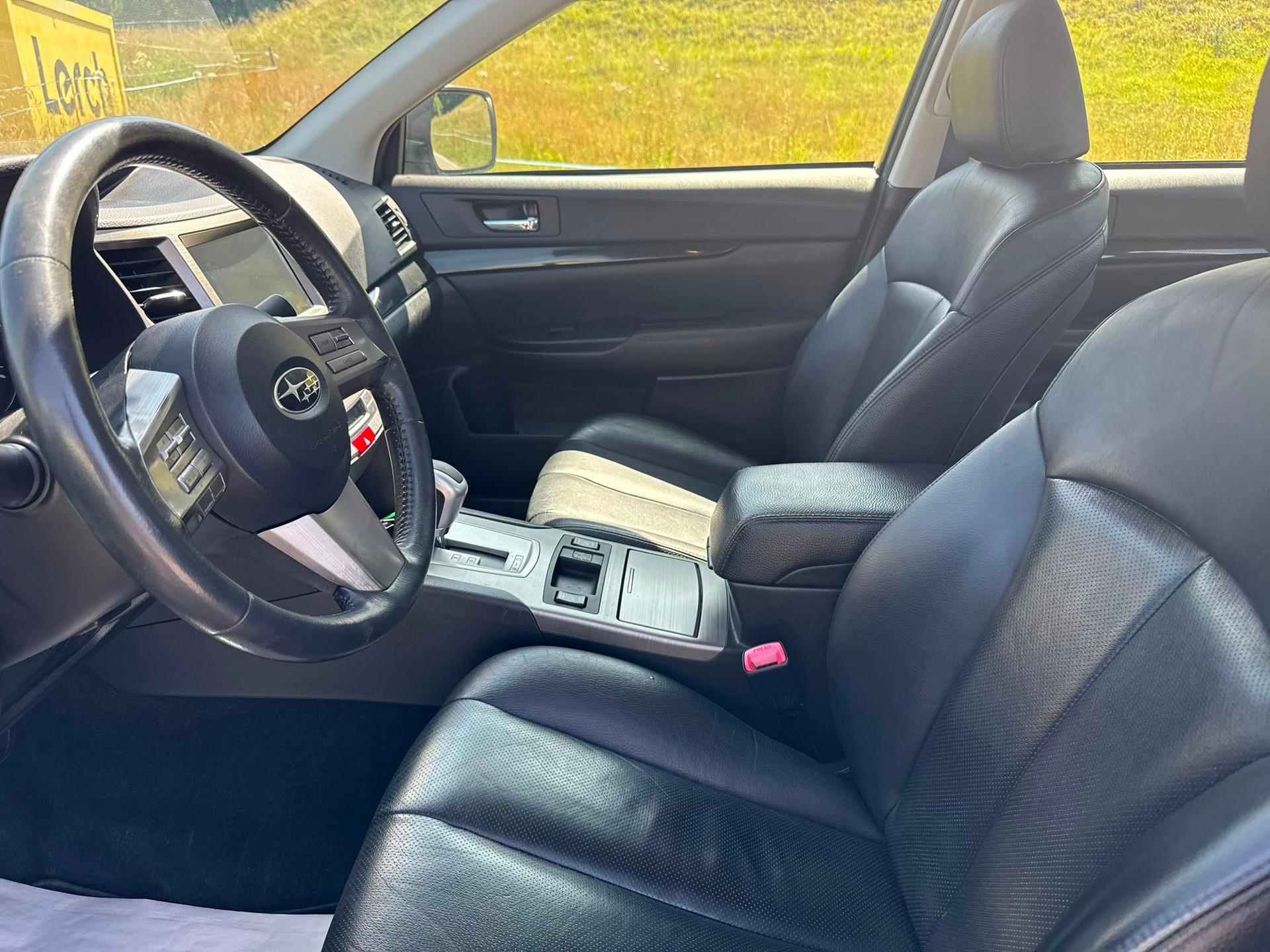 SUBARU Legacy 2.5i Limited S AWD Lineartronic-image-10