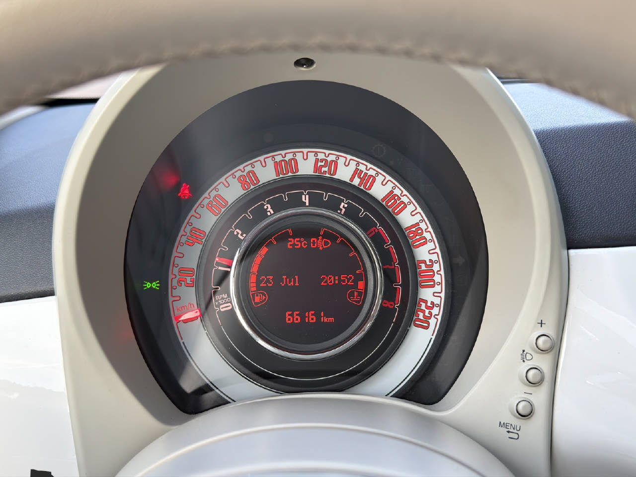 FIAT 500 0.9 T TwinAir Lounge-image-8