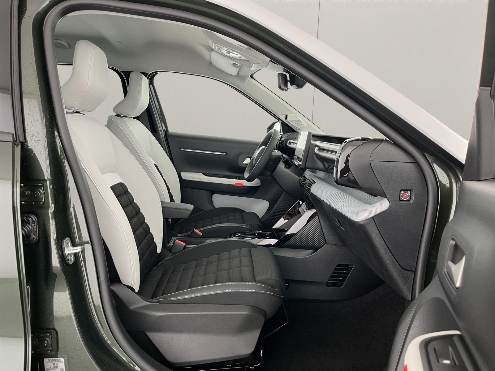 CITROEN C3 Aircross 1.2 Hybrid Business-image-15