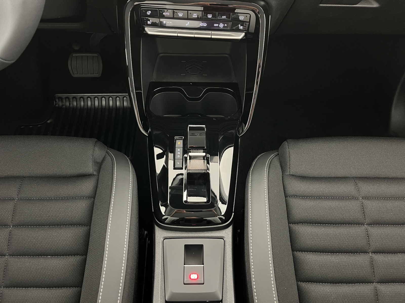 CITROEN C3 Aircross 1.2 Hybrid Business-image-13