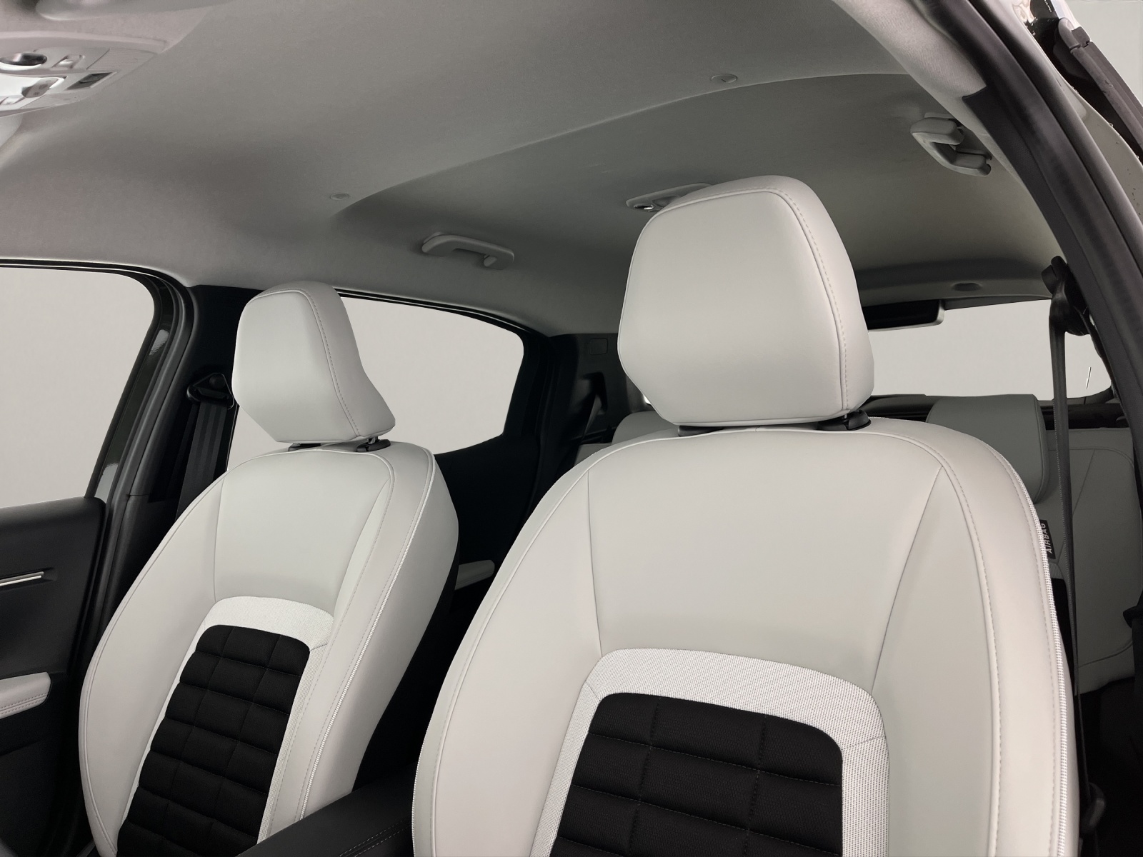 CITROEN C3 Aircross 1.2 Hybrid Business-image-14