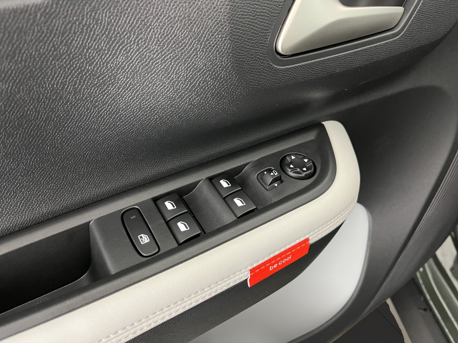 CITROEN C3 Aircross 1.2 Hybrid Business-image-12