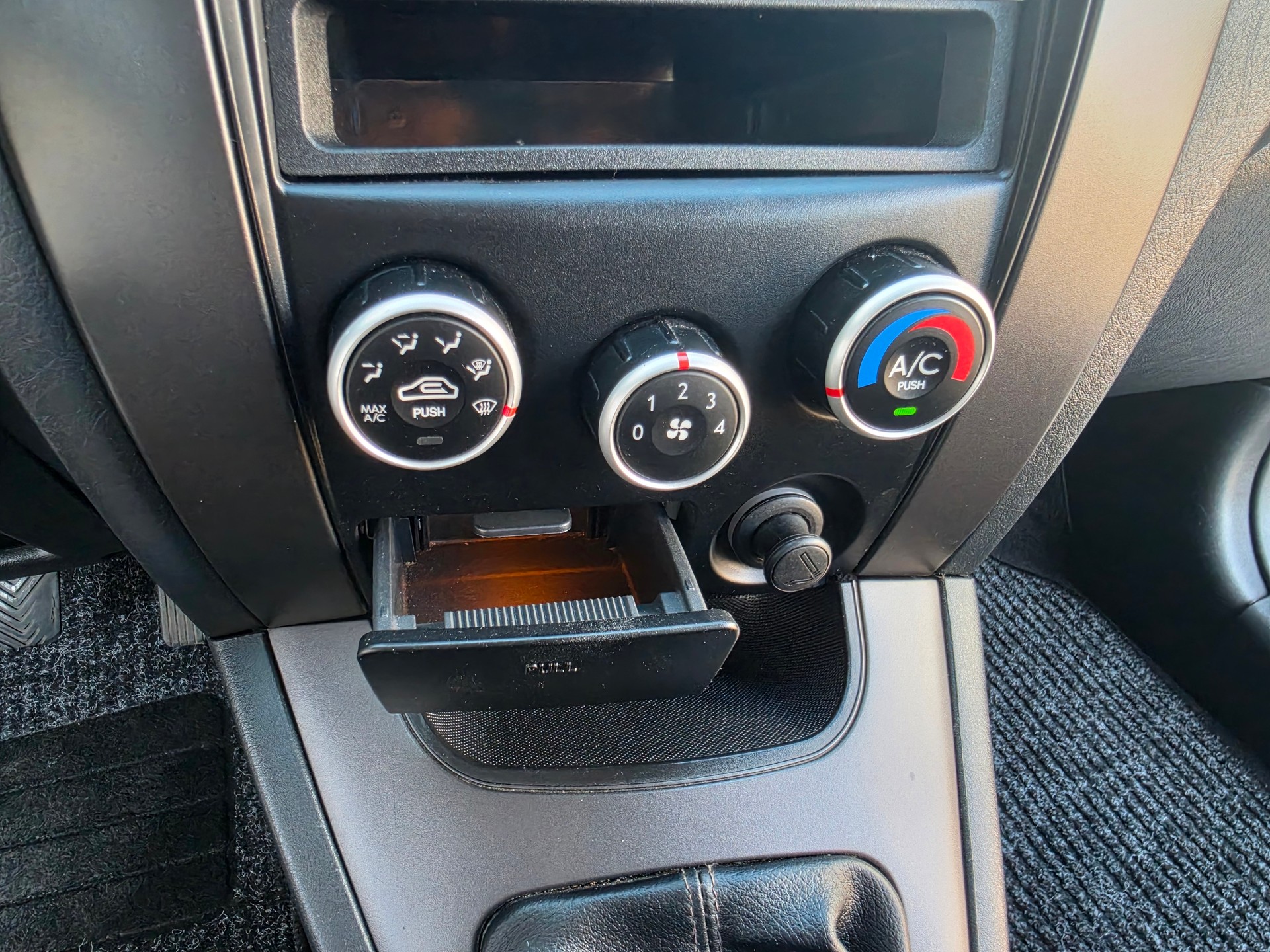 HYUNDAI TUCSON-image-27