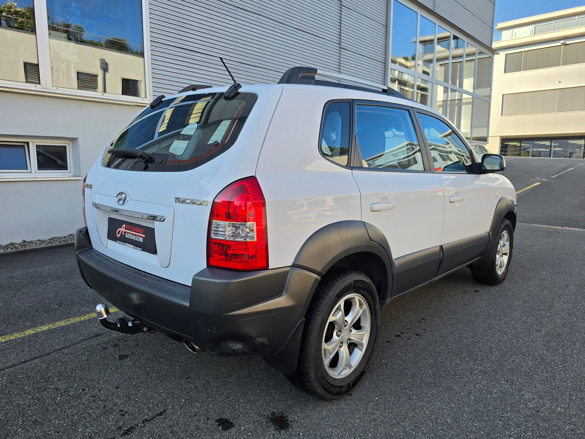 HYUNDAI TUCSON-image-4